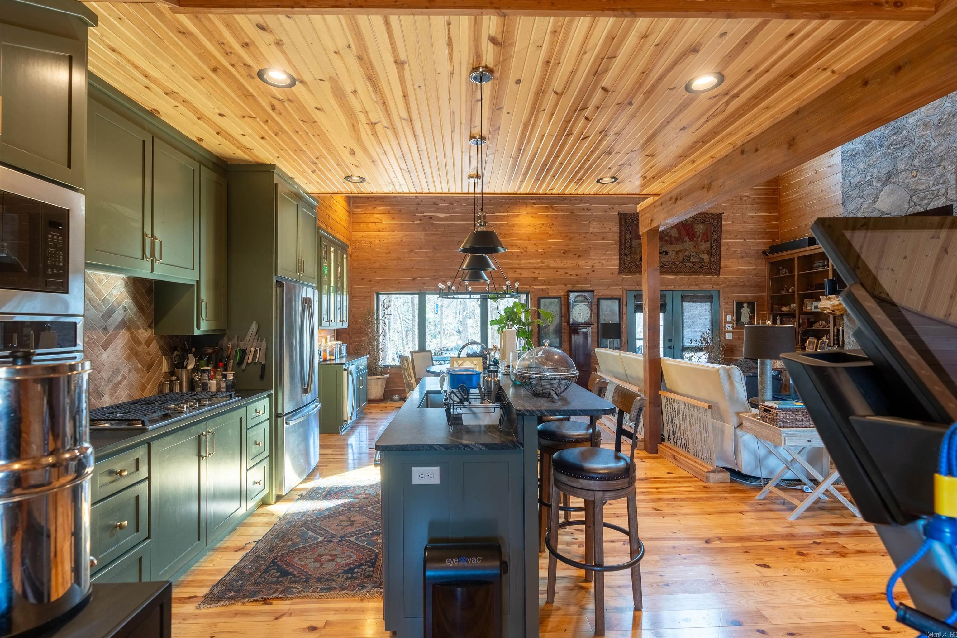 724  Hays  Heber Springs, AR