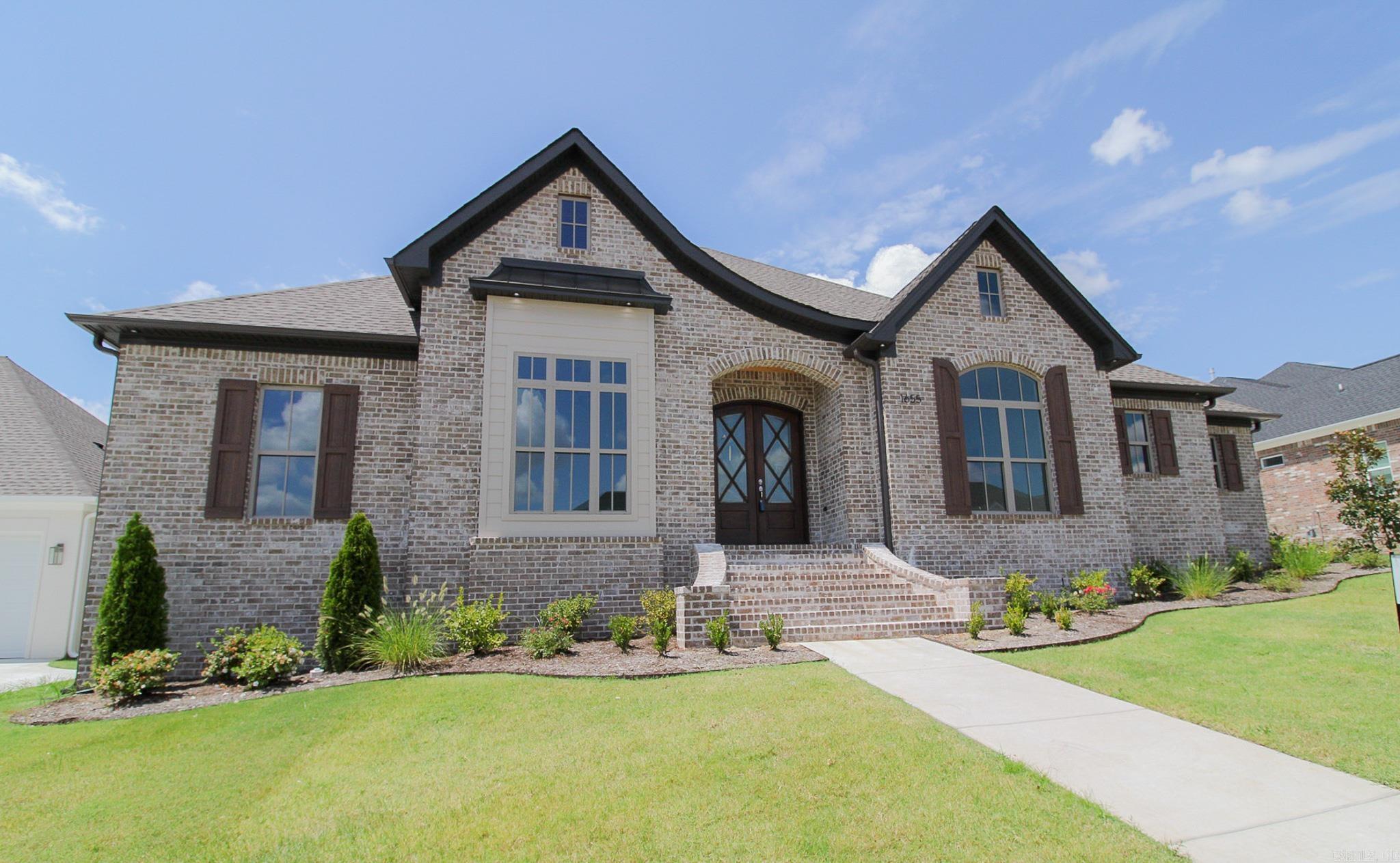 1655 Dolphin  Conway, AR