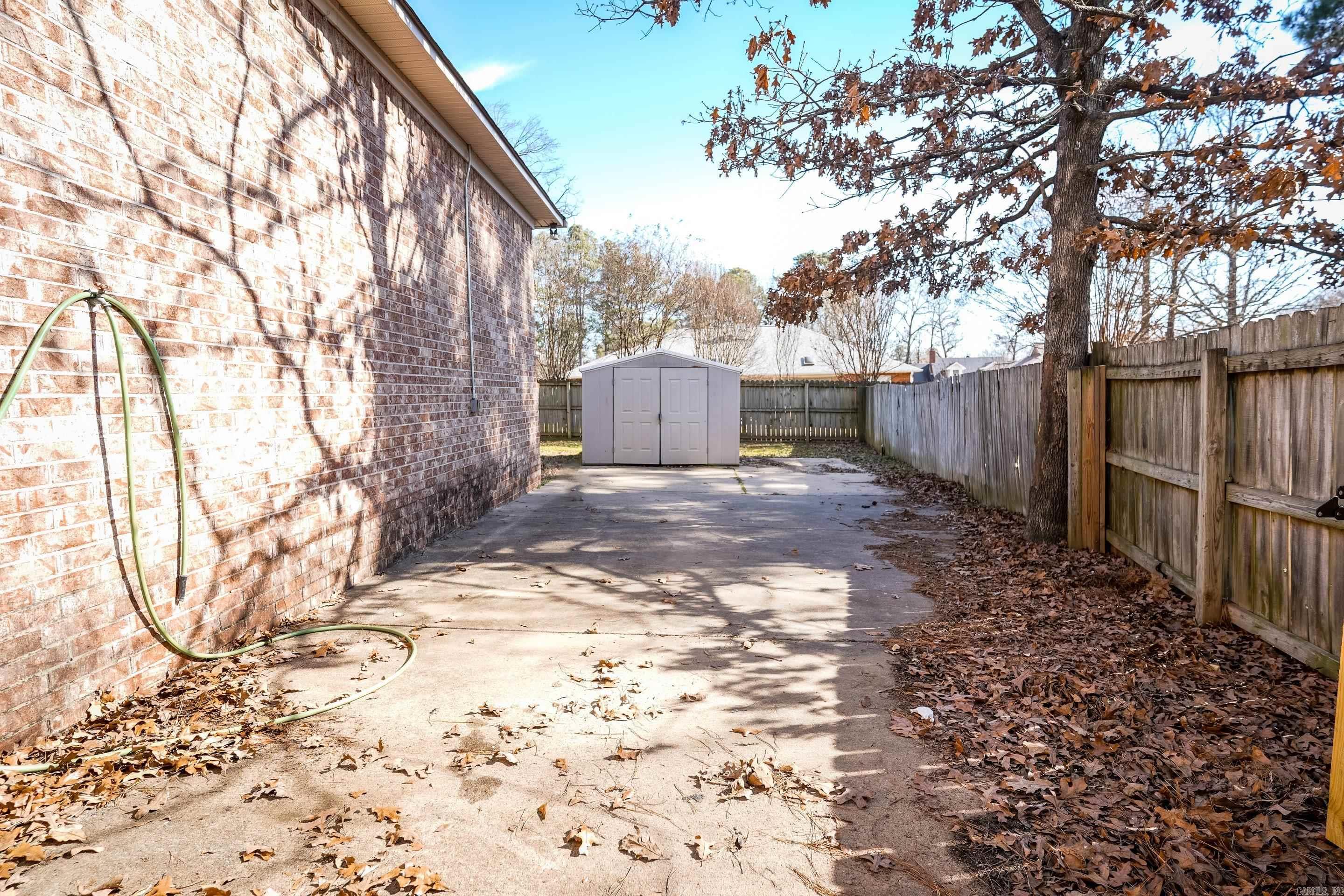 40 Ouachita Drive Maumelle, AR 72113