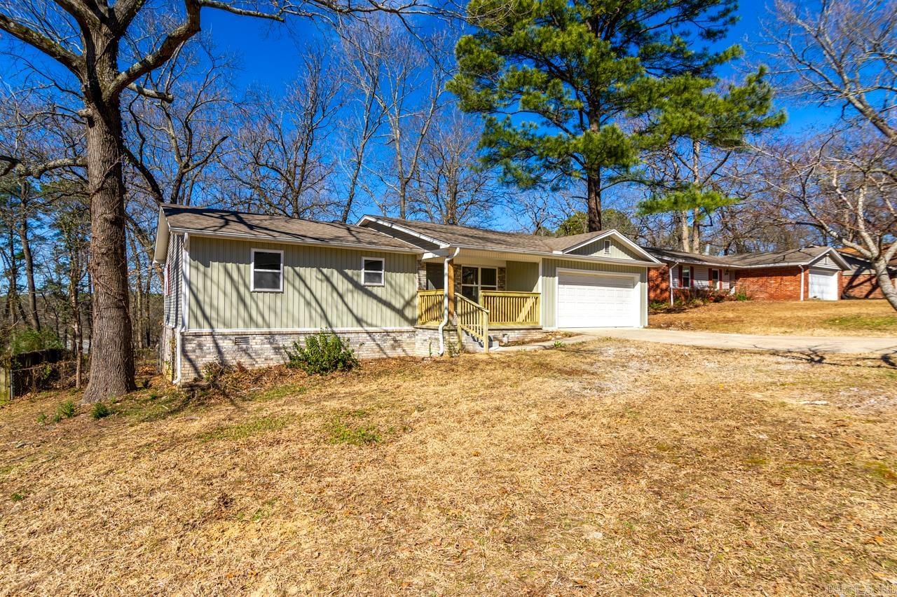 2704 W Greenbrier  Benton, AR