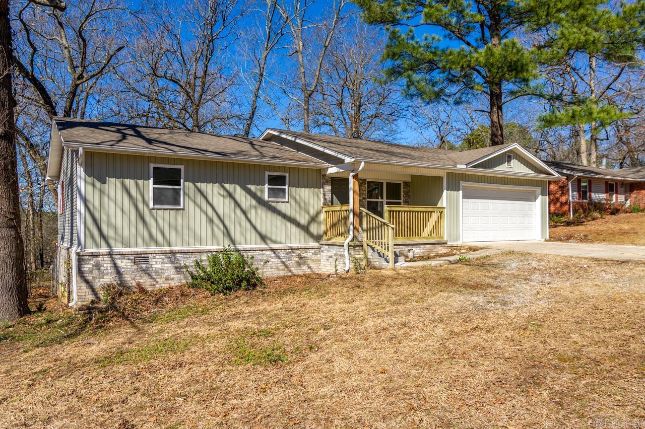 2704 W Greenbrier  Benton, AR