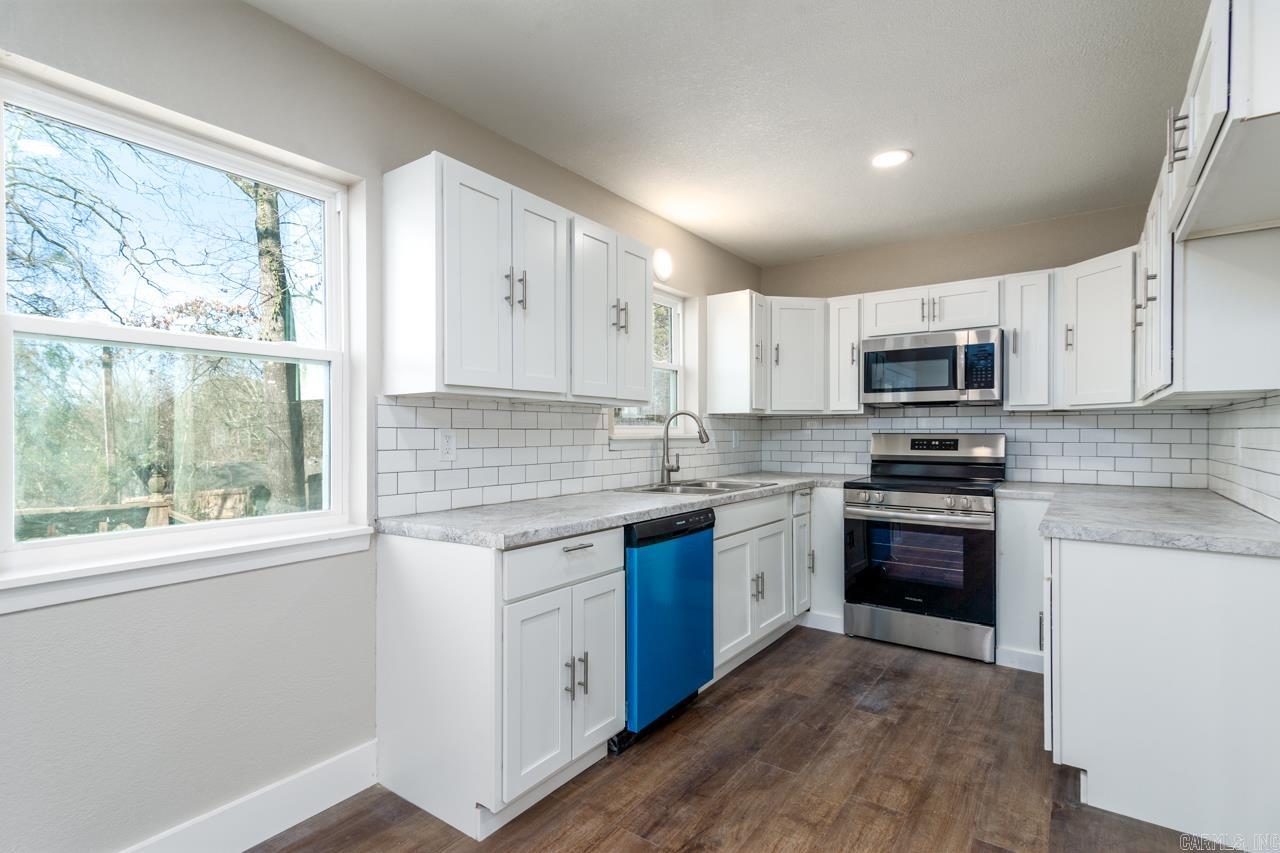 2704 W Greenbrier  Benton, AR