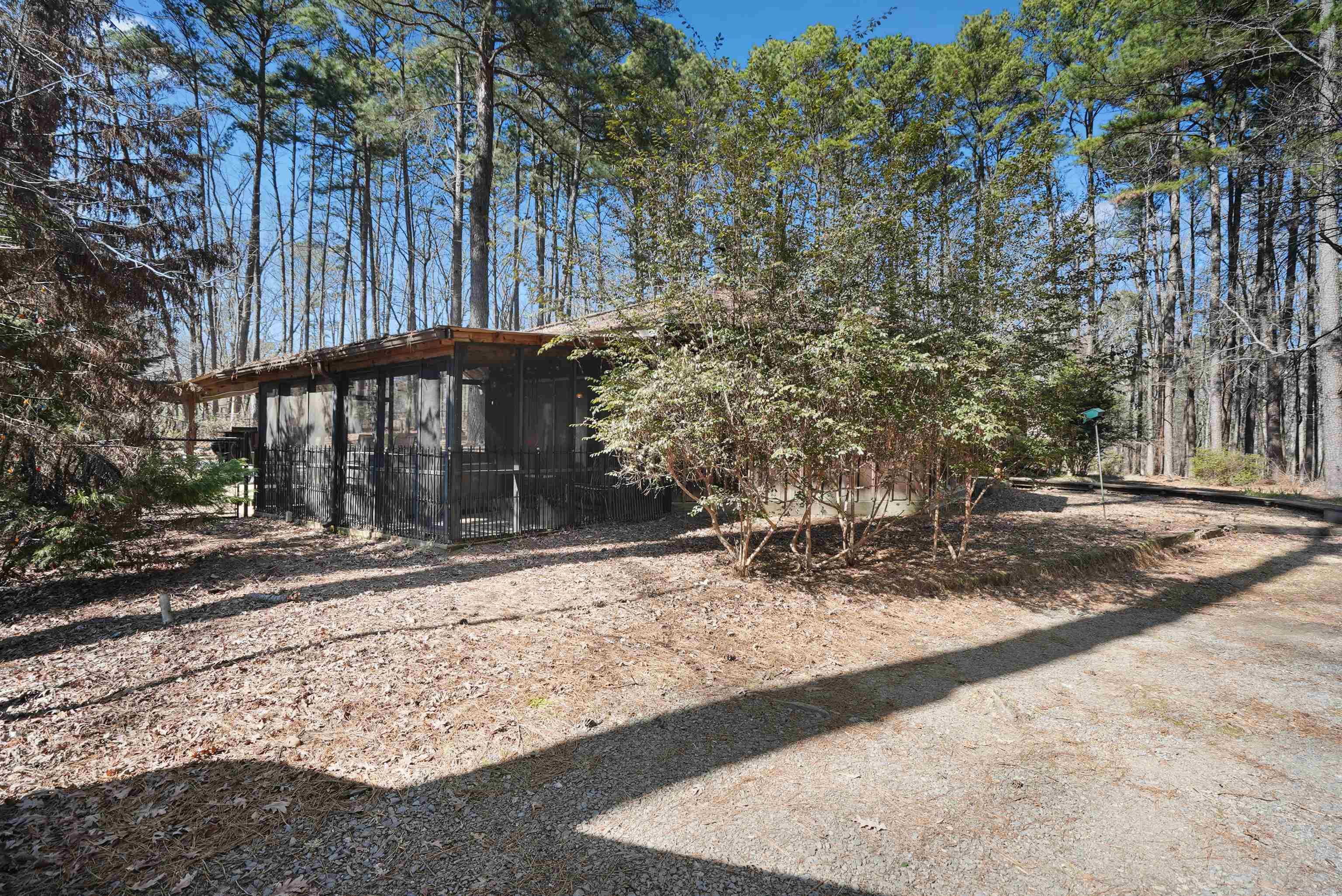 12212 Heinke Road Mabelvale, AR 72103
