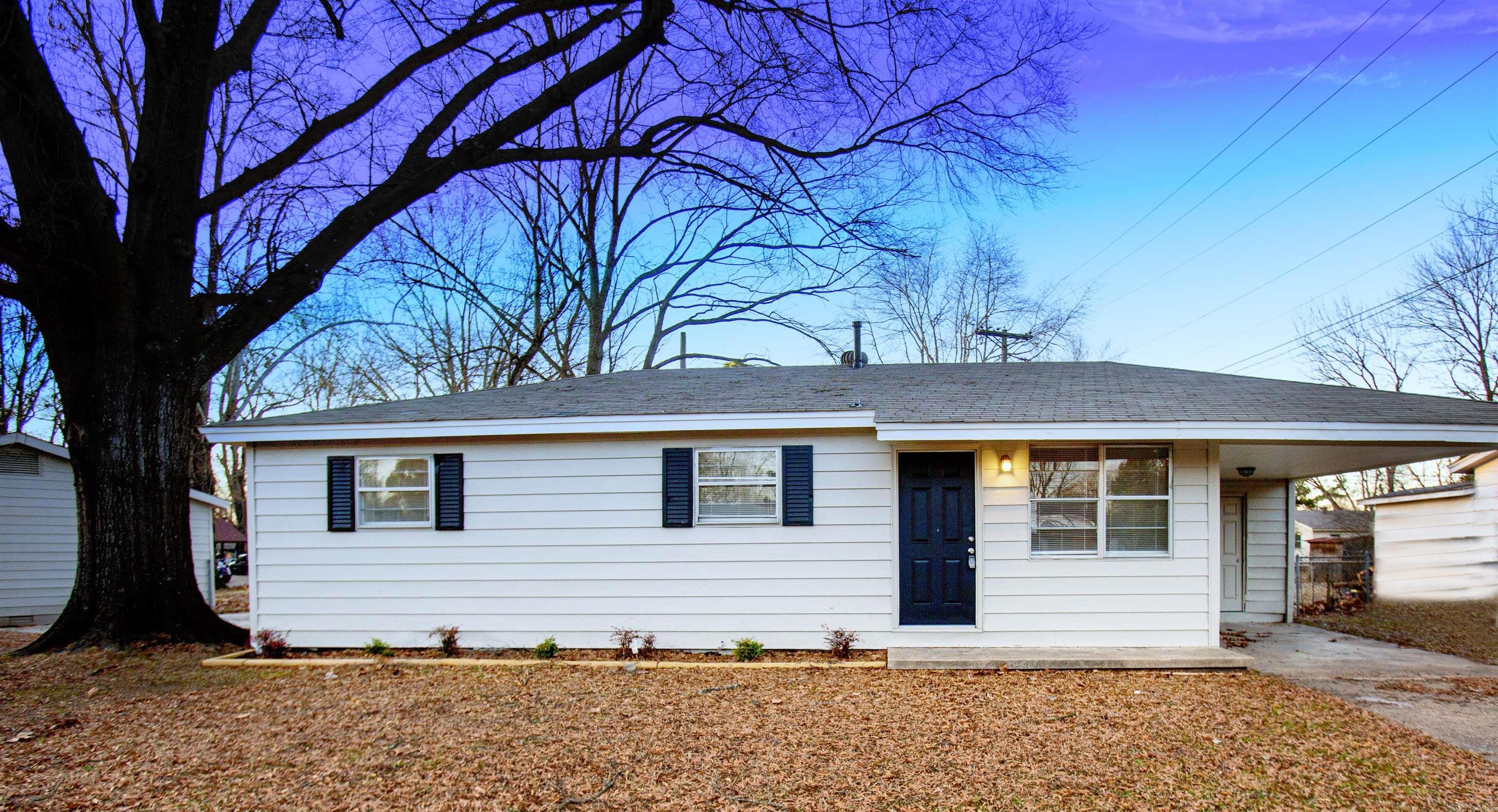 909  Roseclair  North Little Rock, AR