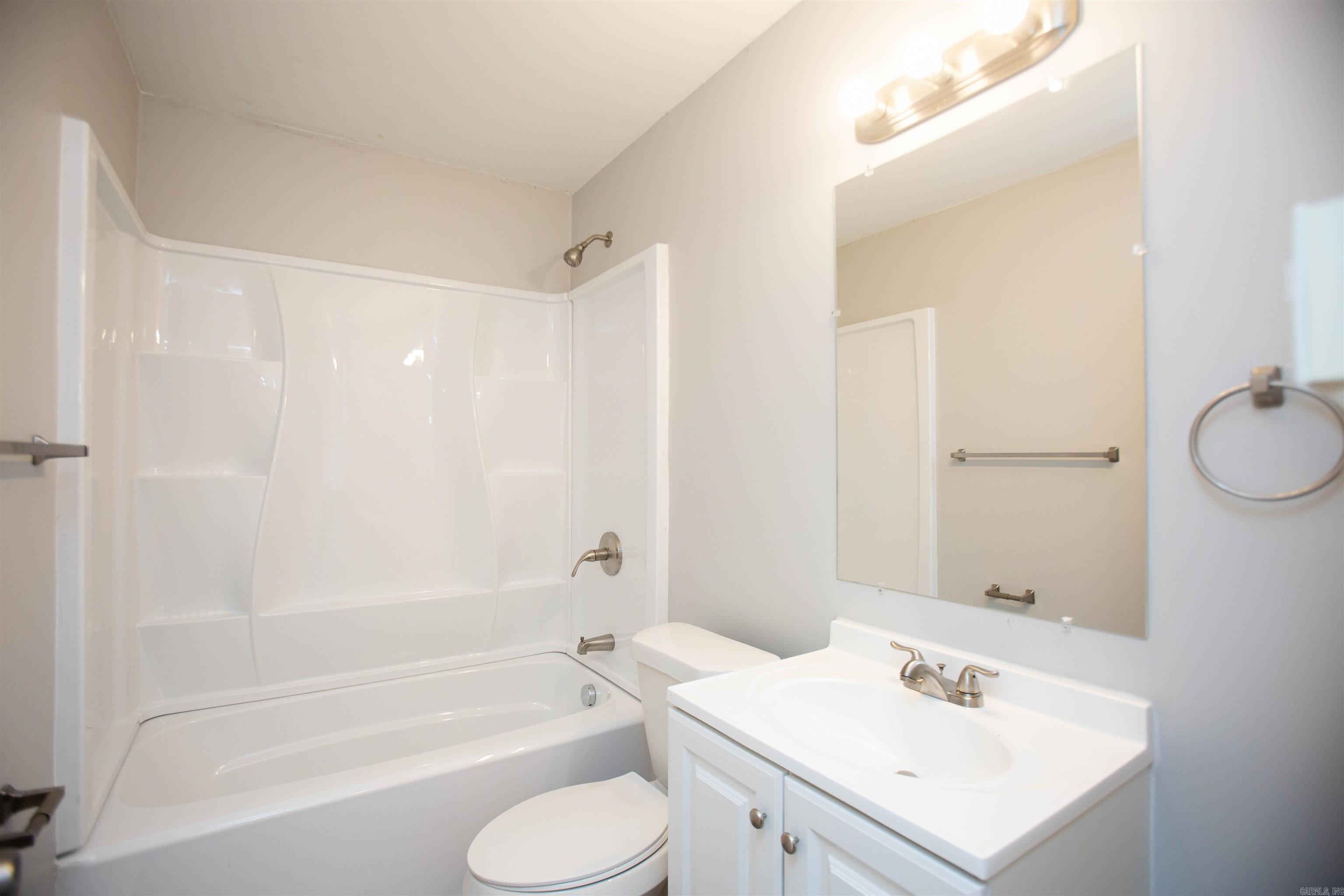 909  Roseclair  North Little Rock, AR