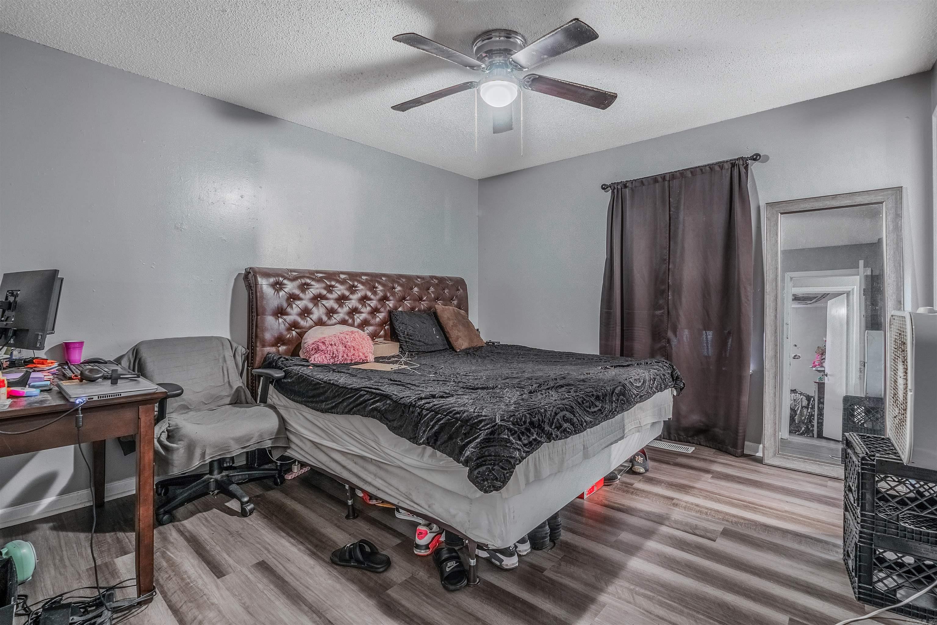 615 & 617  Brierly Dr  Sherwood, AR