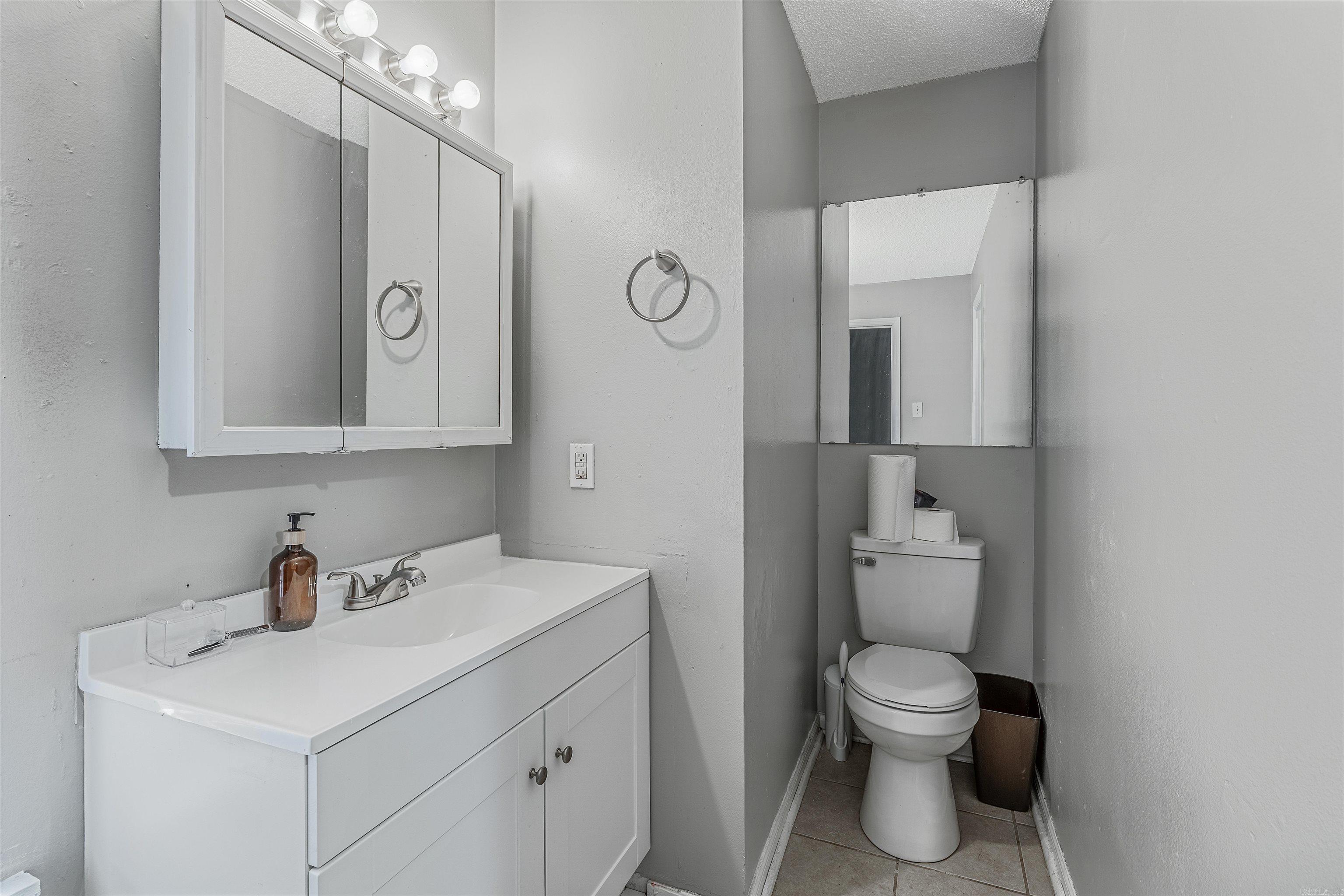 615 & 617  Brierly Dr  Sherwood, AR
