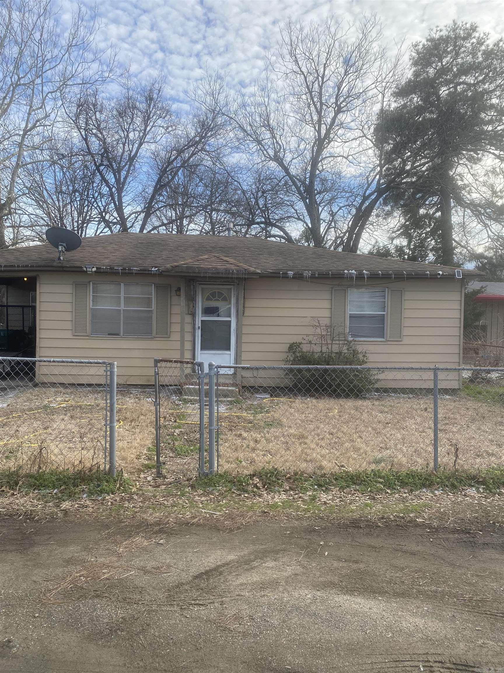3312  Pullen  Pine Bluff, AR