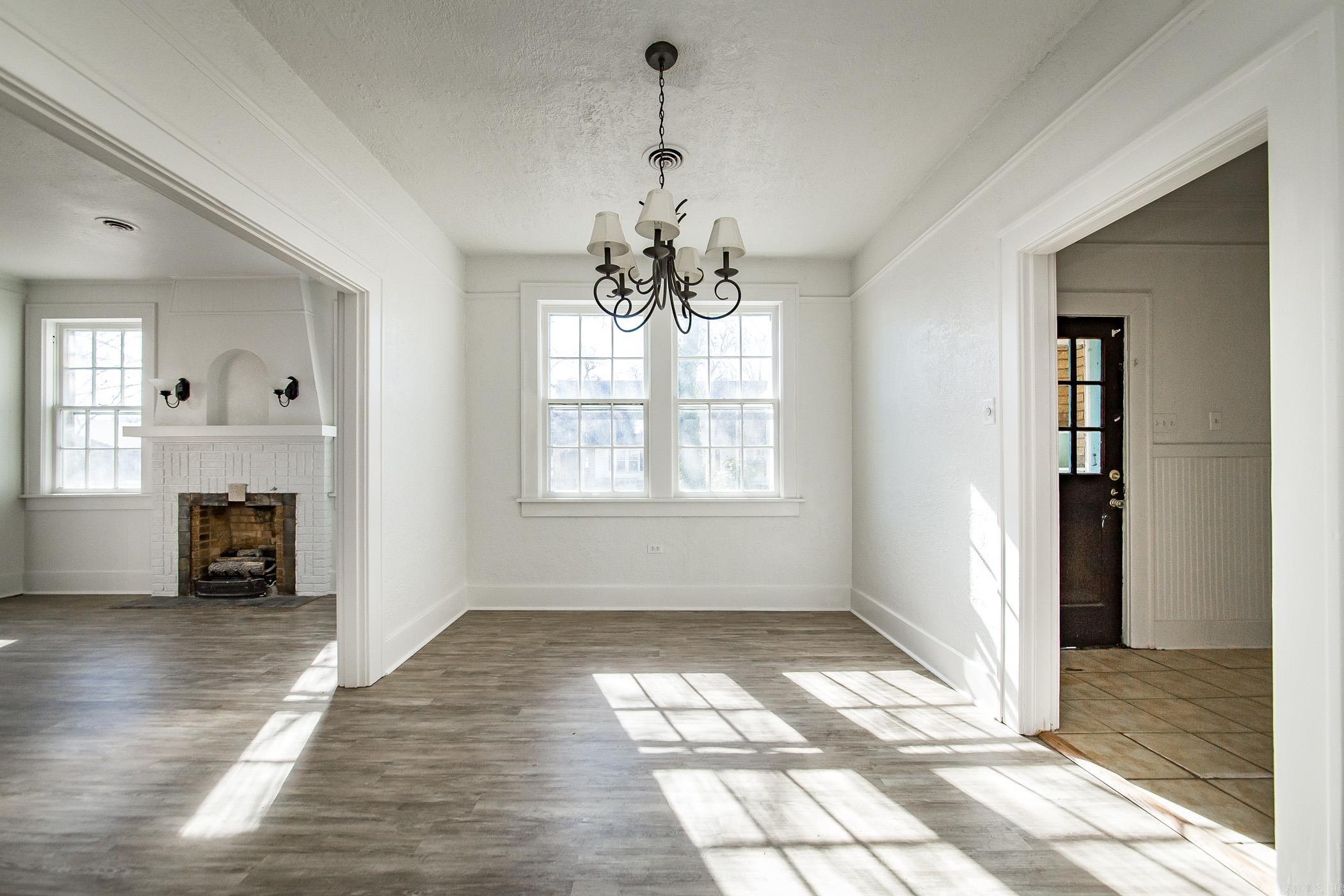 322 SE 4th  England, AR