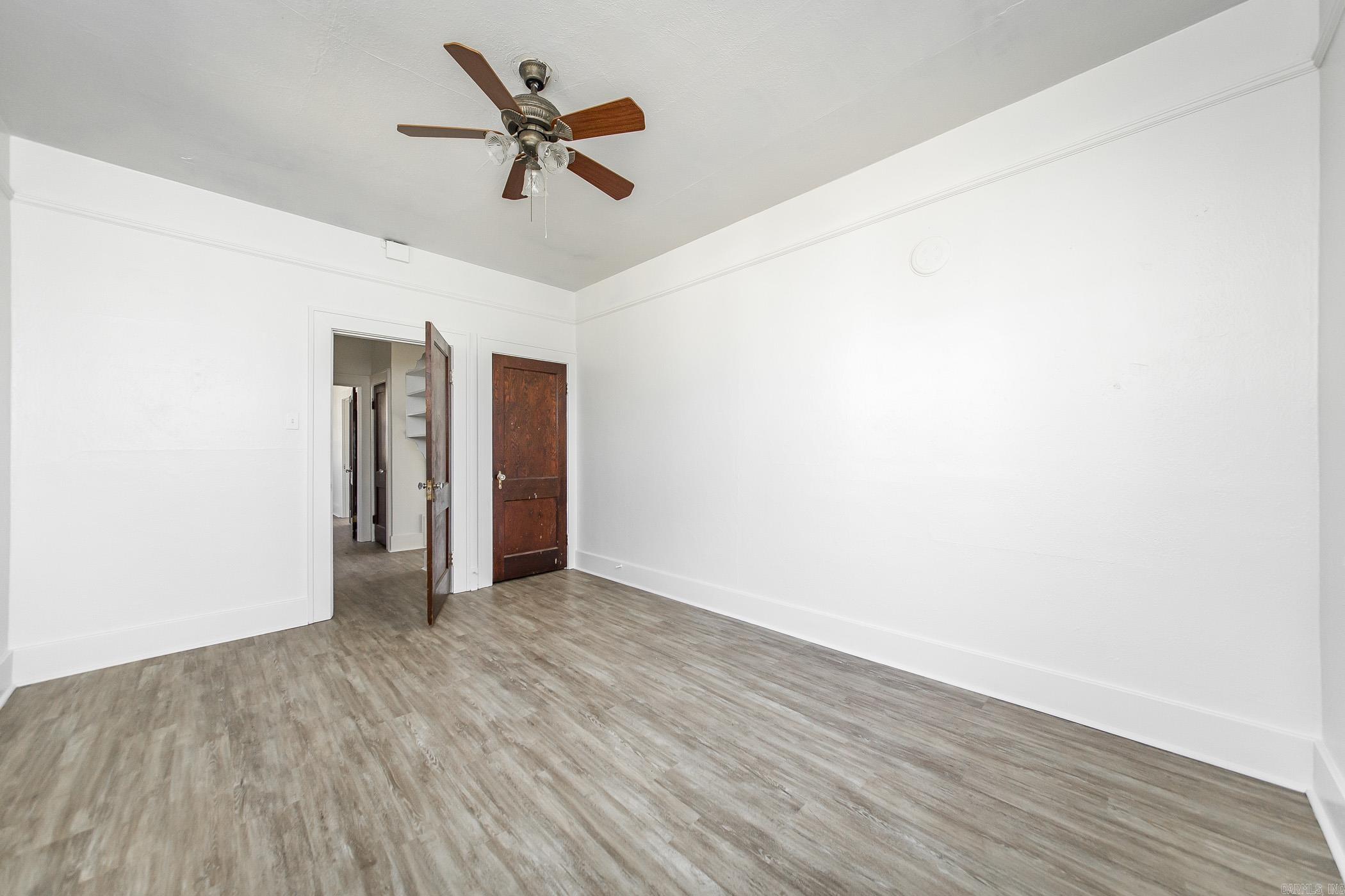 322 SE 4th  England, AR