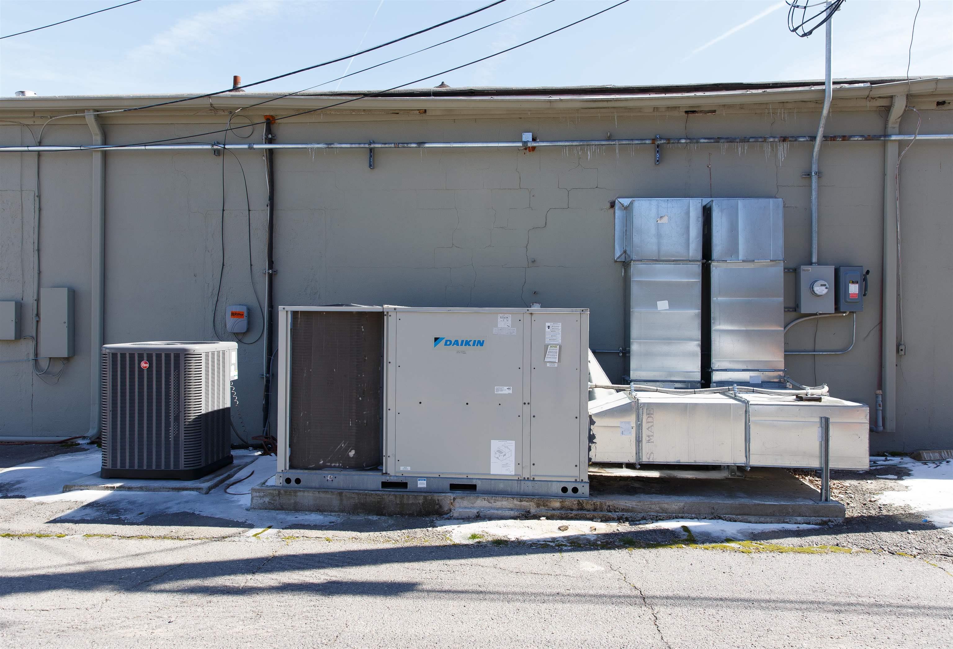 111 W 6th  Stuttgart, AR