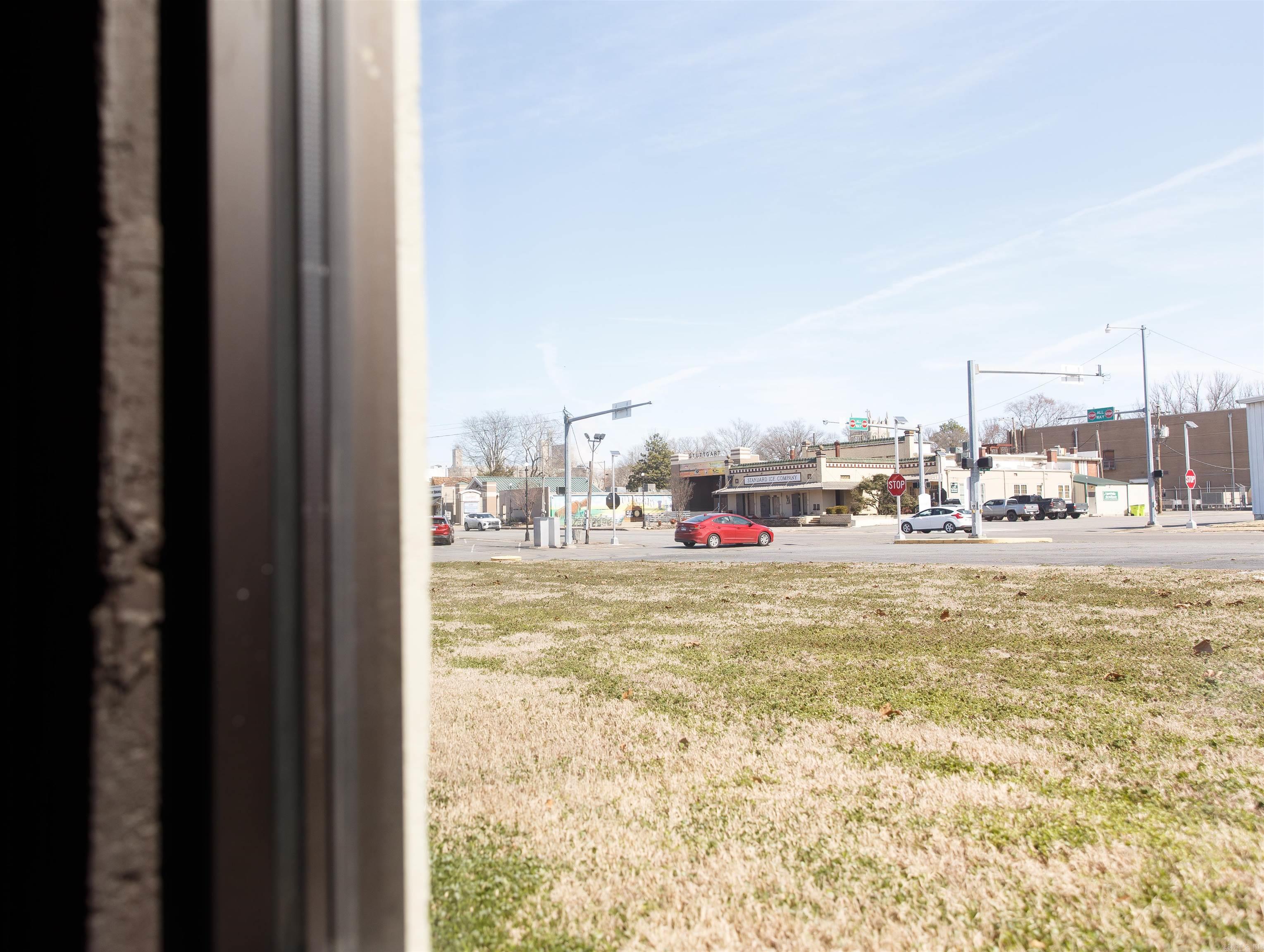111 W 6th  Stuttgart, AR