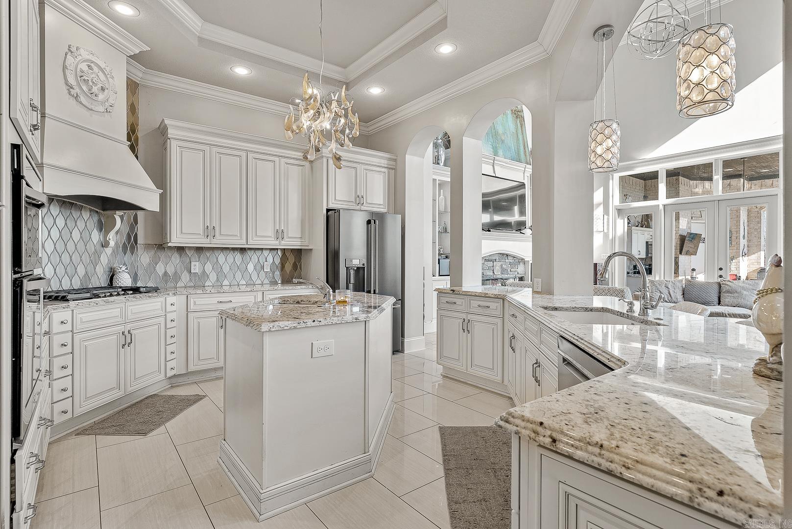 2064 Sloan Lake Dr Jonesboro, AR 72404-6894