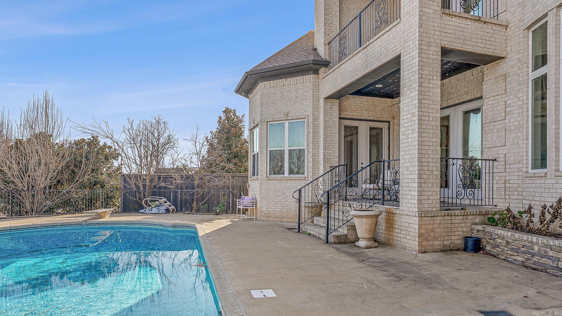 2064 Sloan Lake Dr Jonesboro, AR 72404-6894