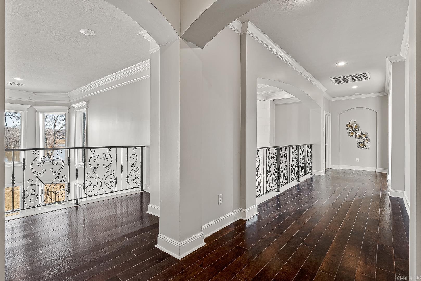2064 Sloan Lake Dr Jonesboro, AR 72404-6894