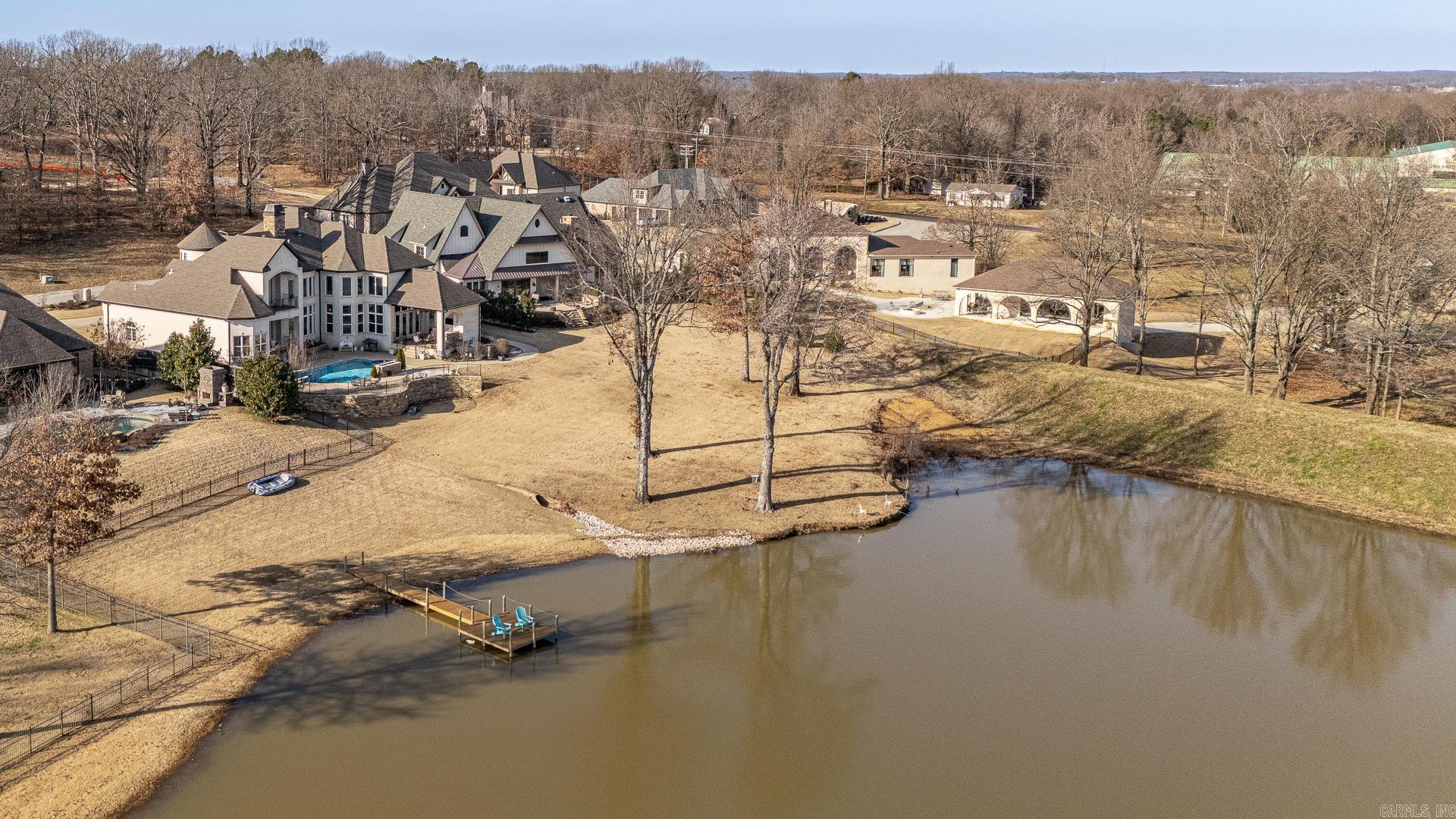 2064 Sloan Lake Dr Jonesboro, AR 72404-6894