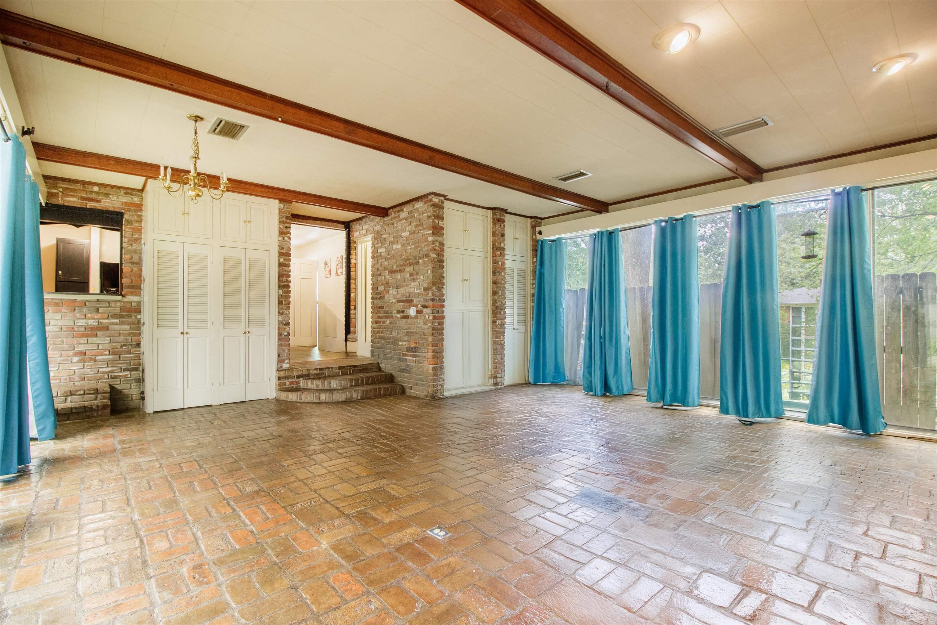2302 W 35th  Pine Bluff, AR