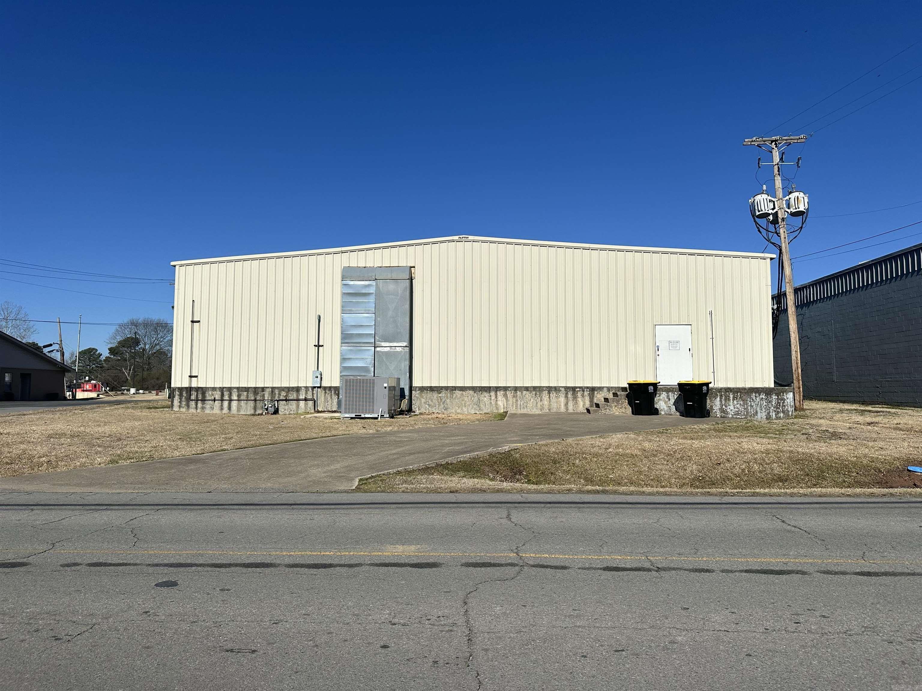 209 S 2nd  Cabot, AR