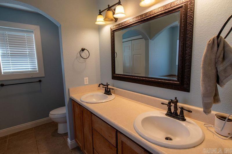 108  Deer Ridge Dr.  Searcy, AR