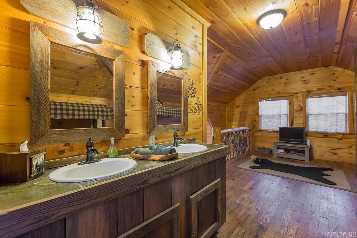 383  Massey Lane  Mena, AR