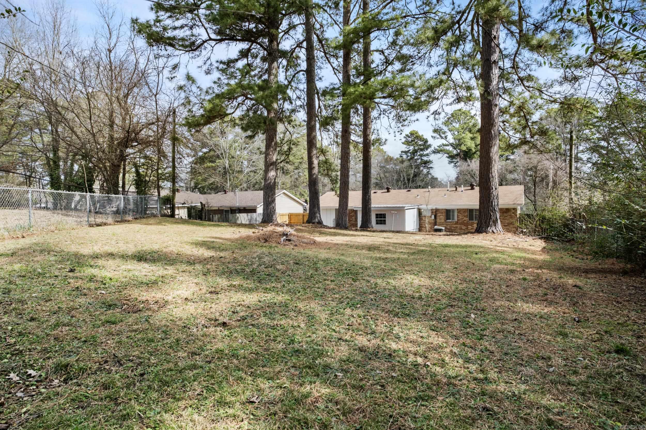 610  Newcomb  Benton, AR