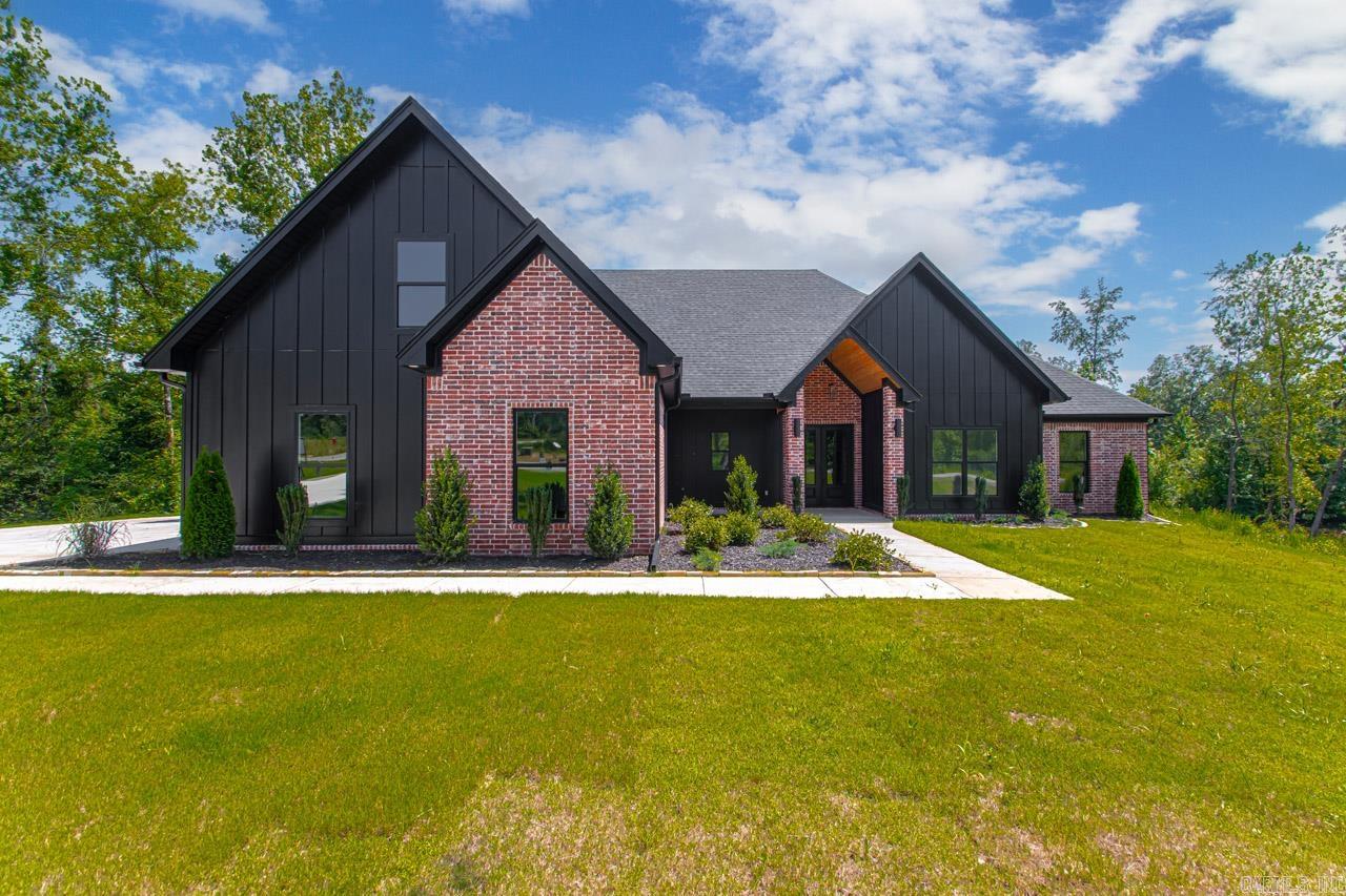 100  Shepherd Loop  Arkadelphia, AR