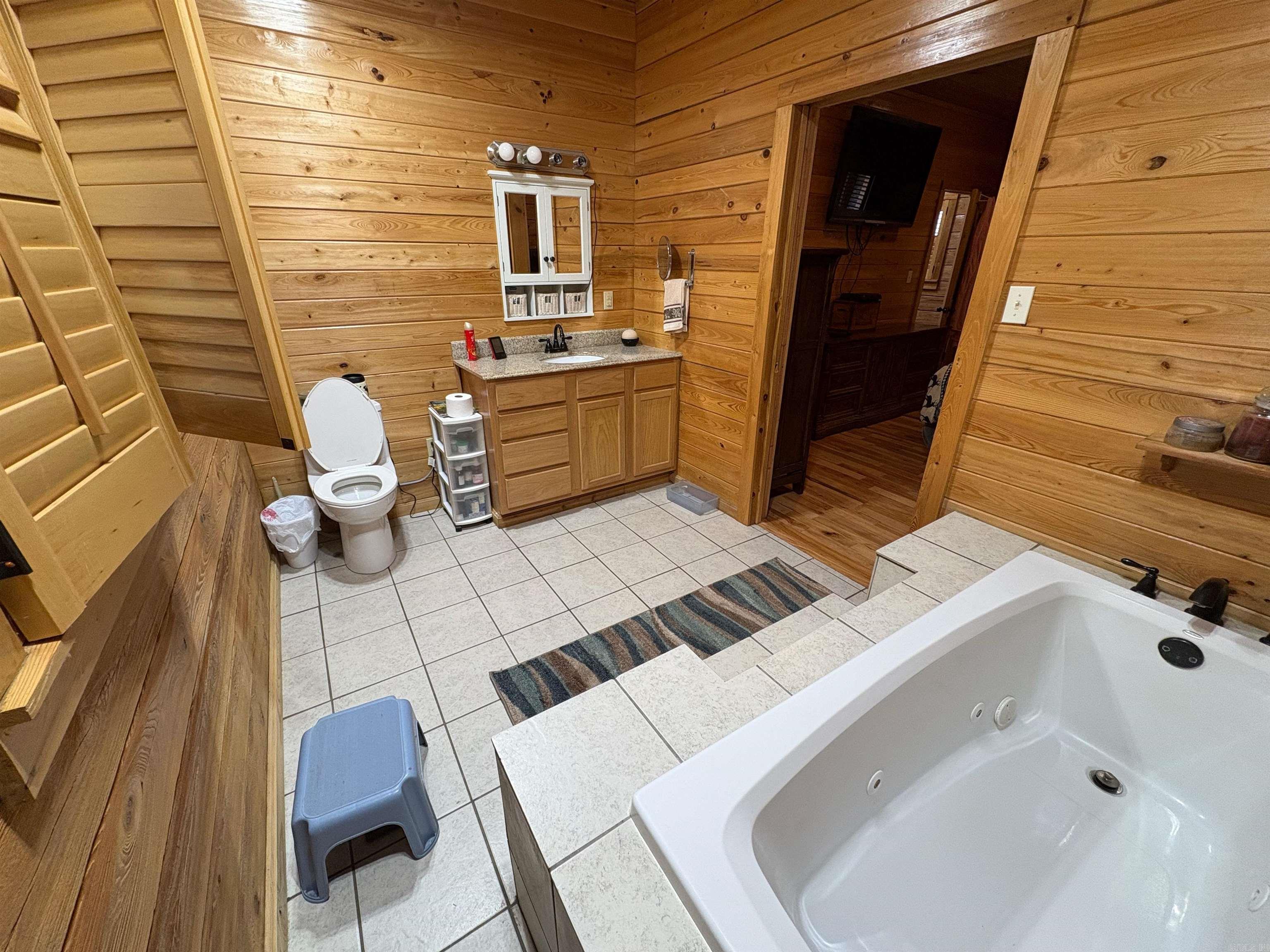 255  Adrian Mc  Tichnor, AR