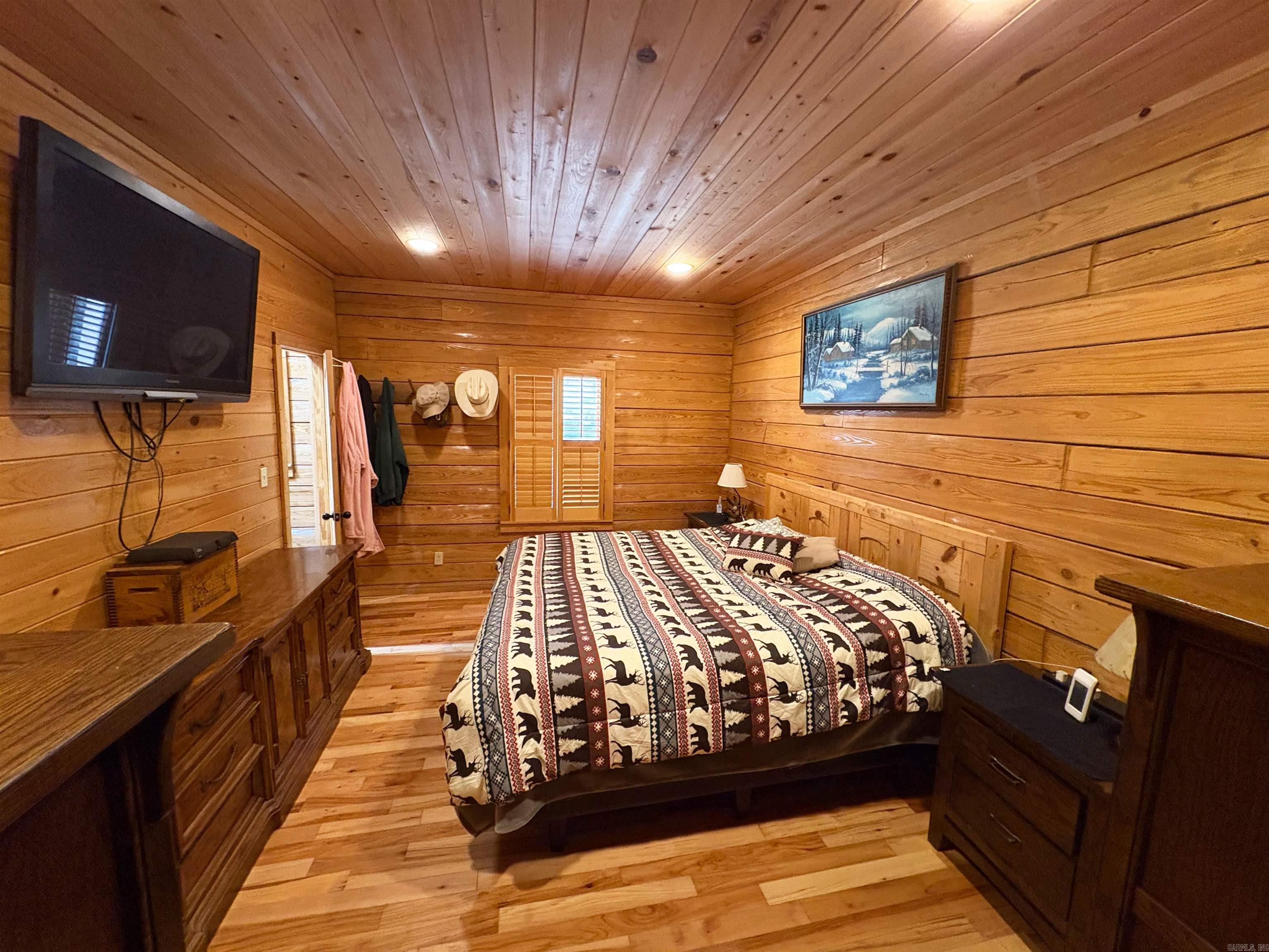 255  Adrian Mc  Tichnor, AR