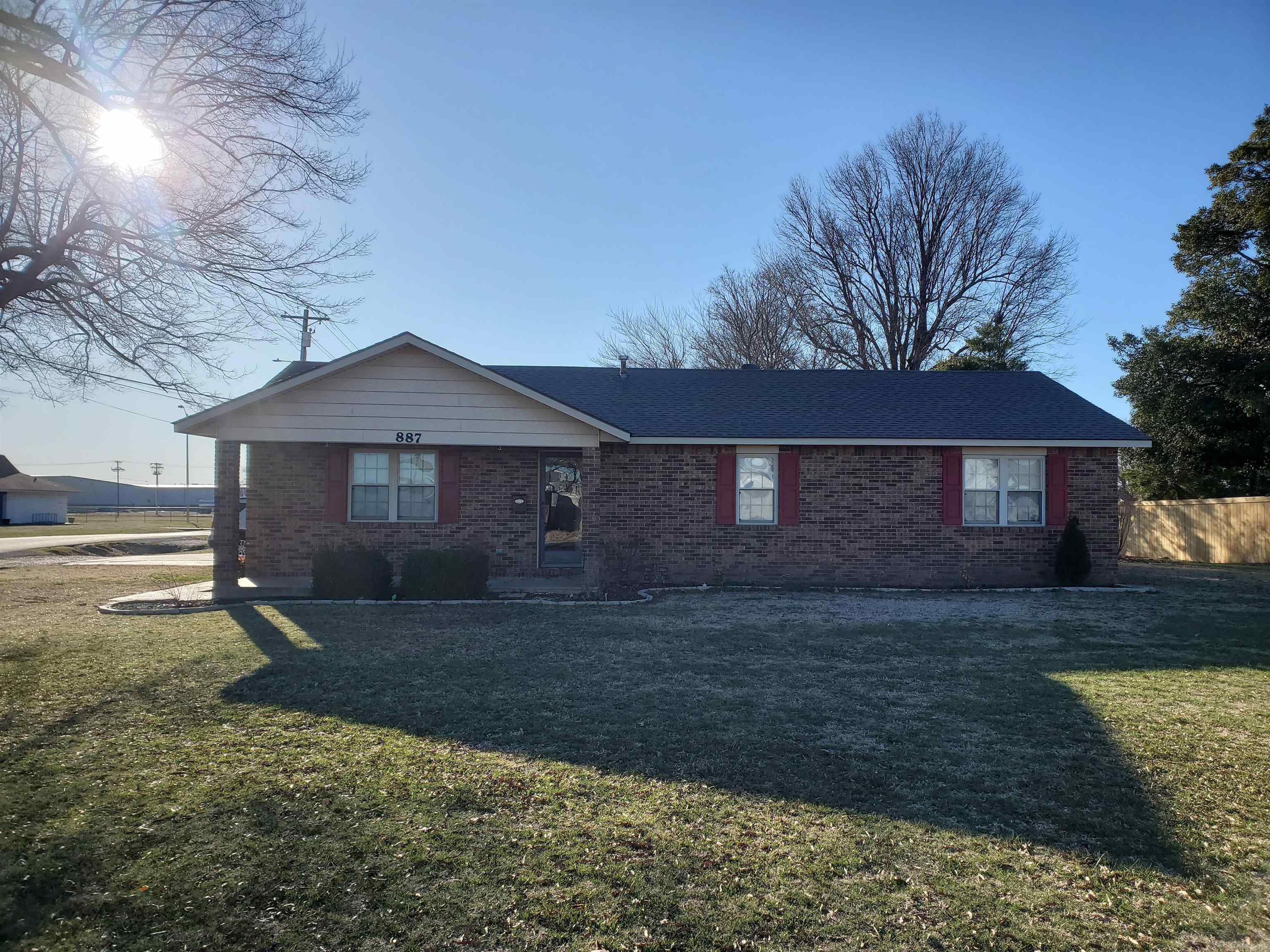 887 S Garfield  Piggott, AR