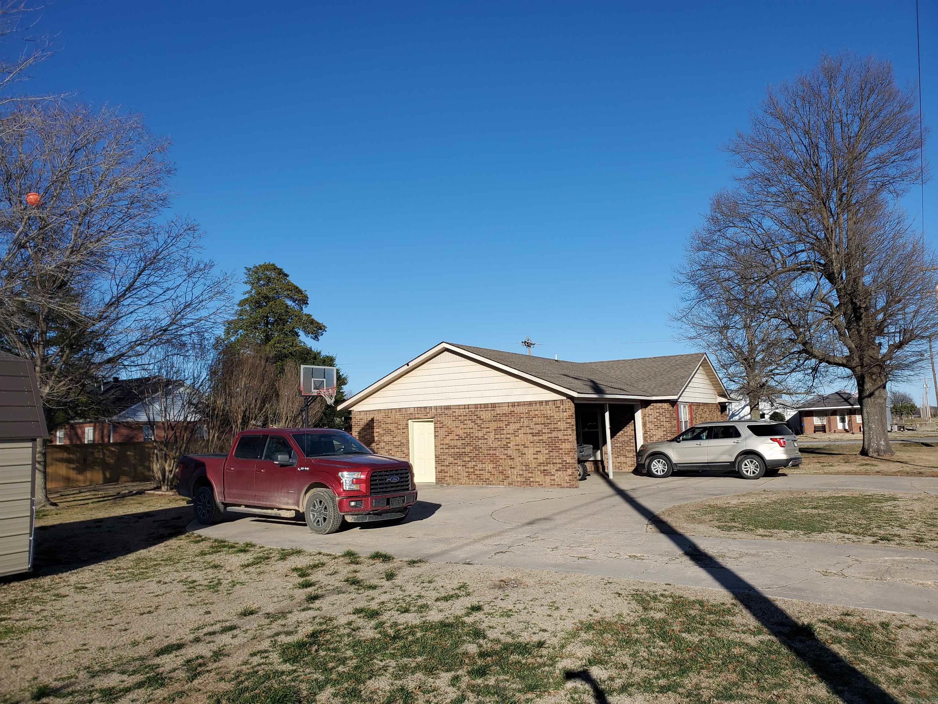 887 S Garfield  Piggott, AR