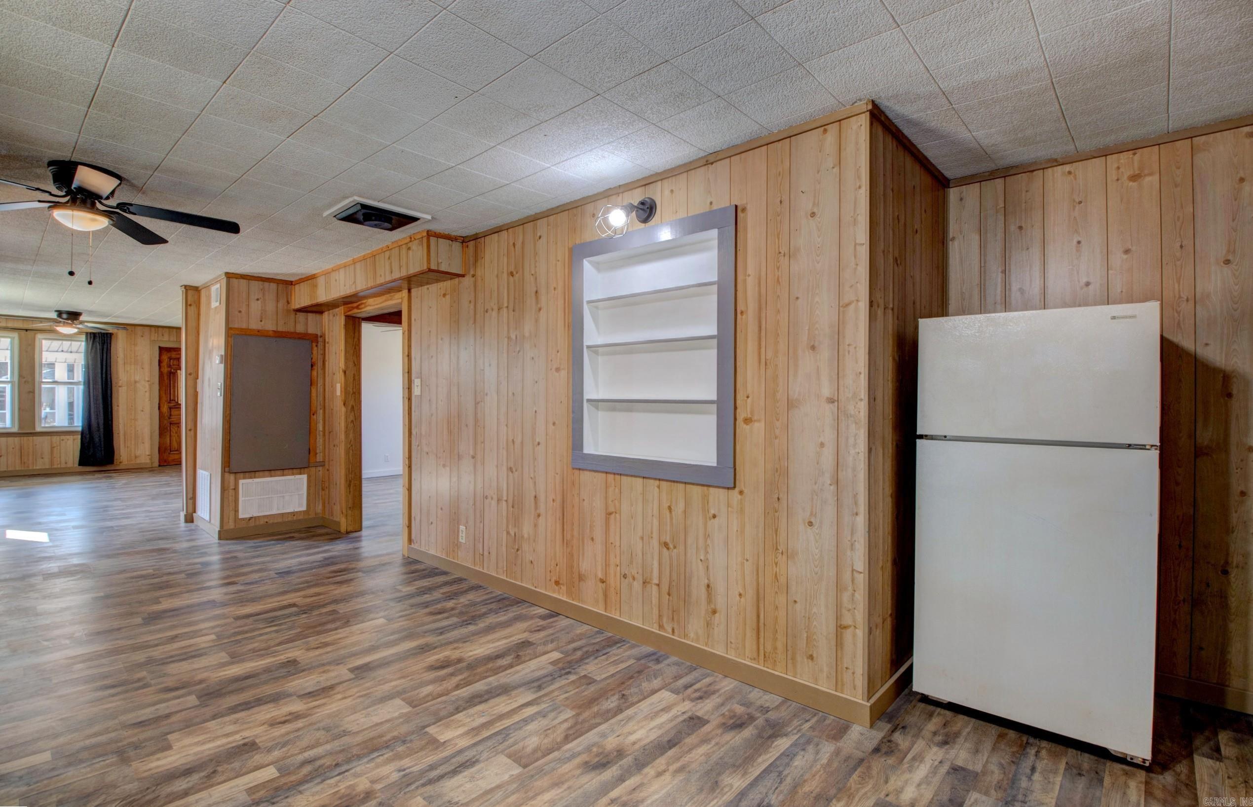 1612  Ridge Road  El Paso, AR