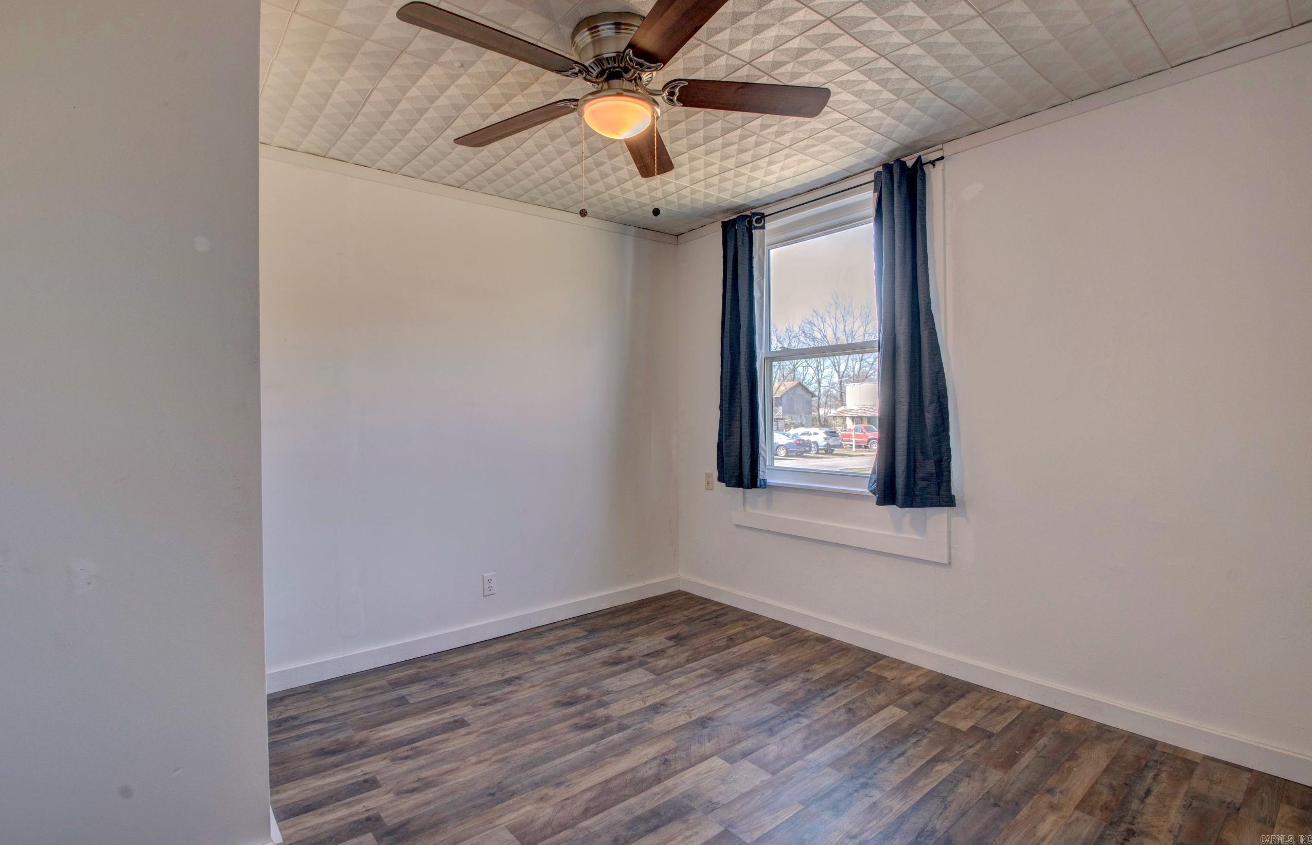 1612  Ridge Road  El Paso, AR