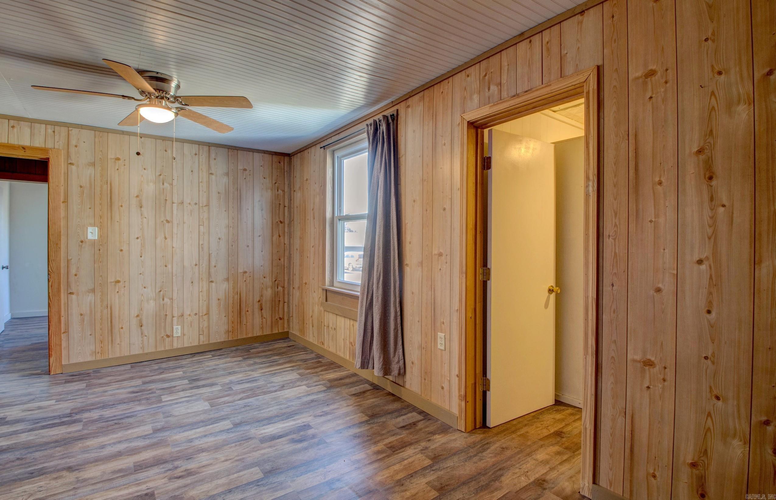 1612  Ridge Road  El Paso, AR