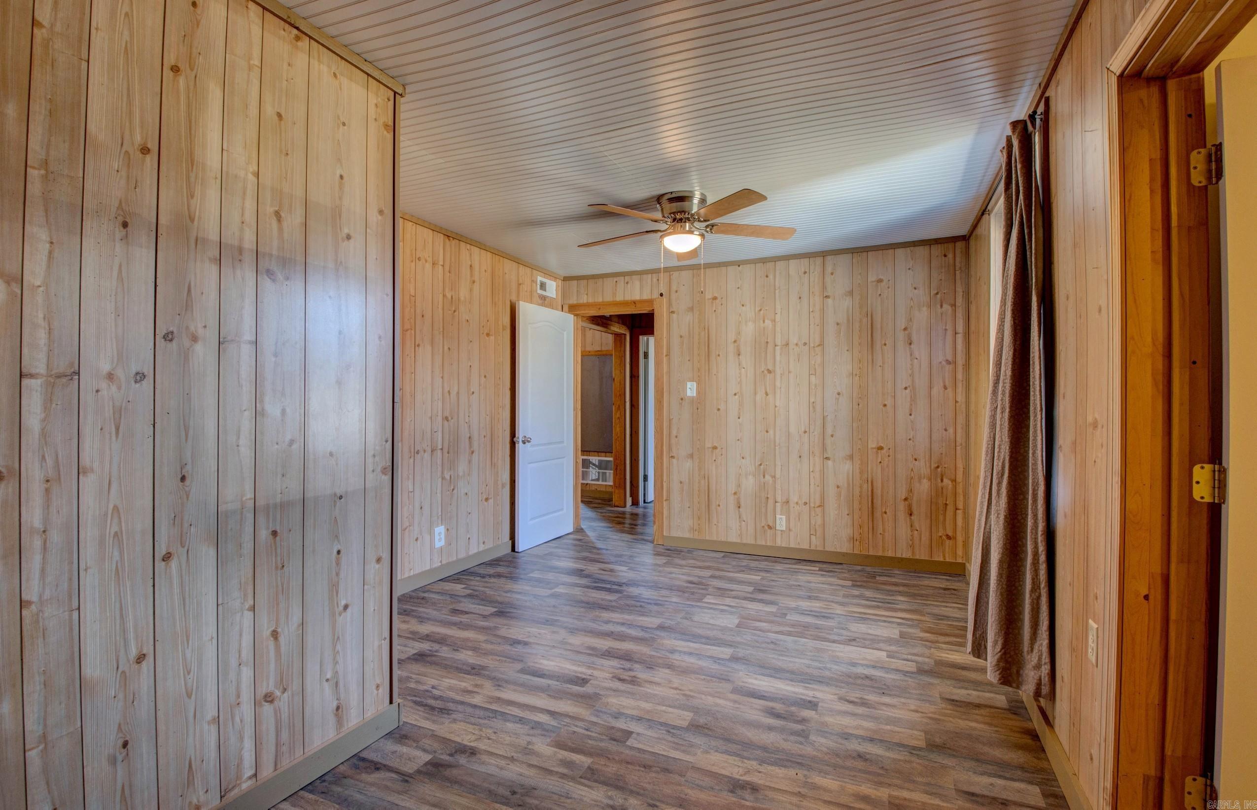 1612  Ridge Road  El Paso, AR