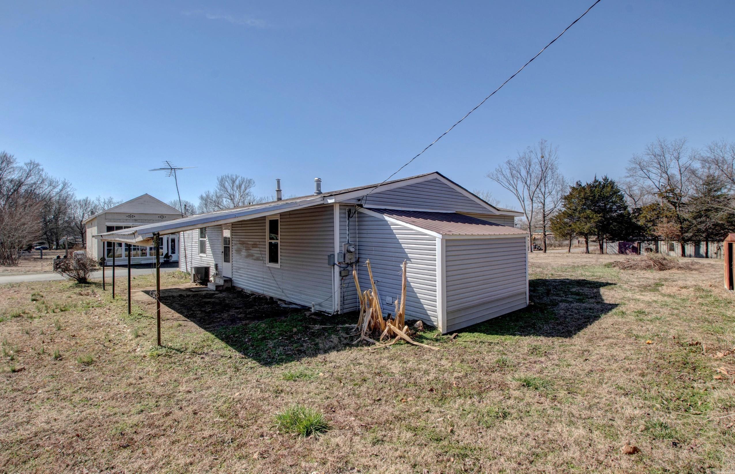 1612  Ridge Road  El Paso, AR