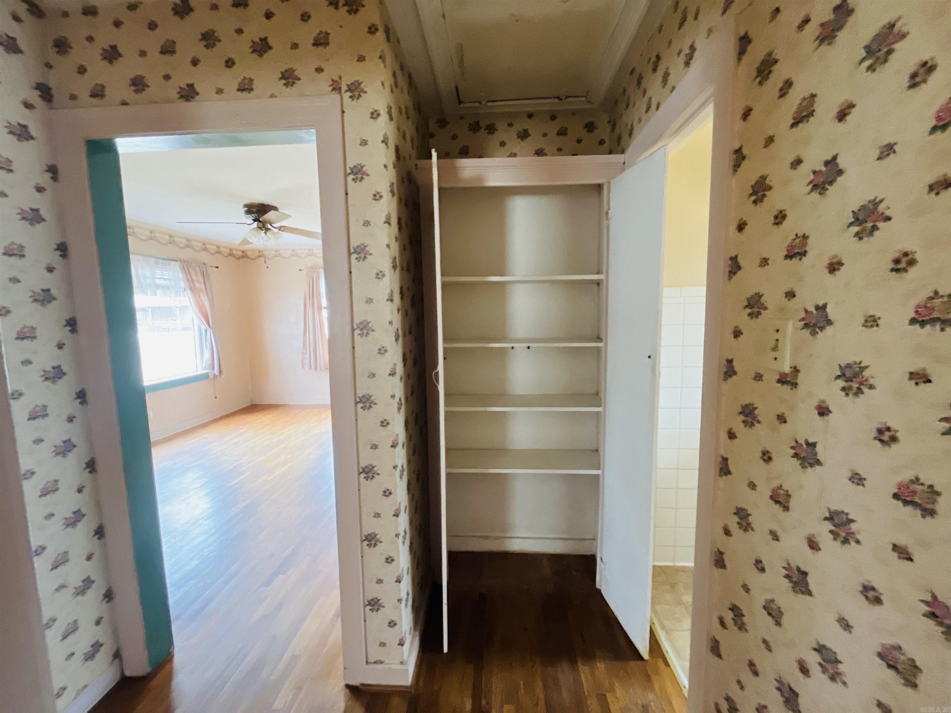 1310  McHenry  Malvern, AR