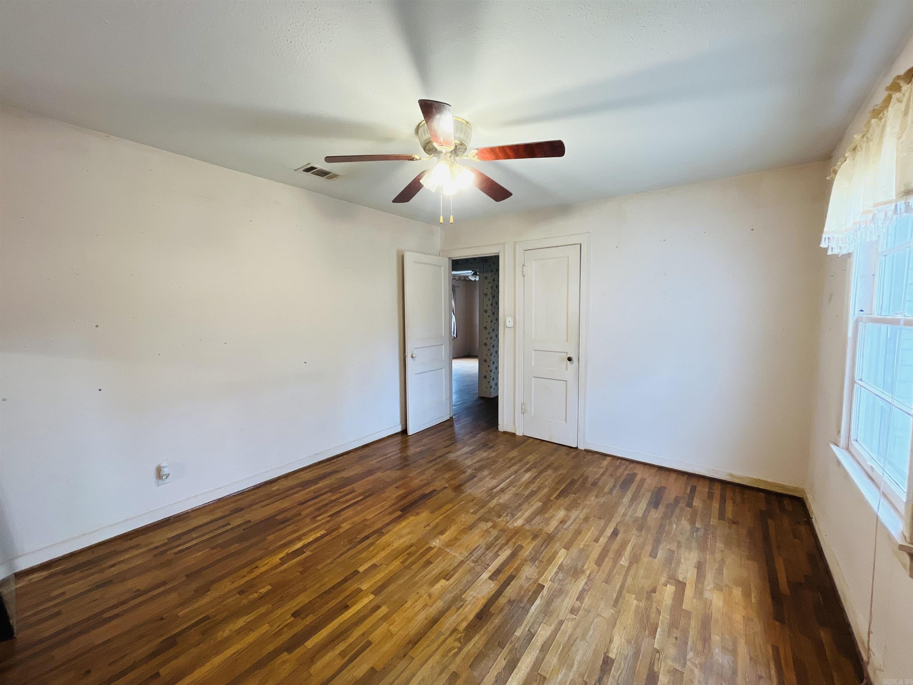 1310  McHenry  Malvern, AR