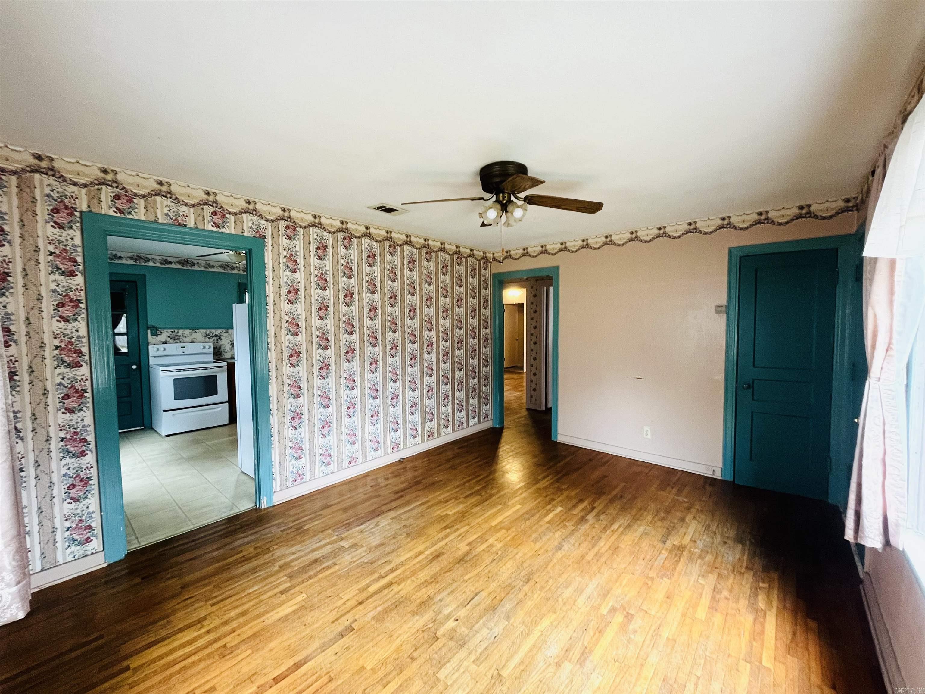 1310  McHenry  Malvern, AR