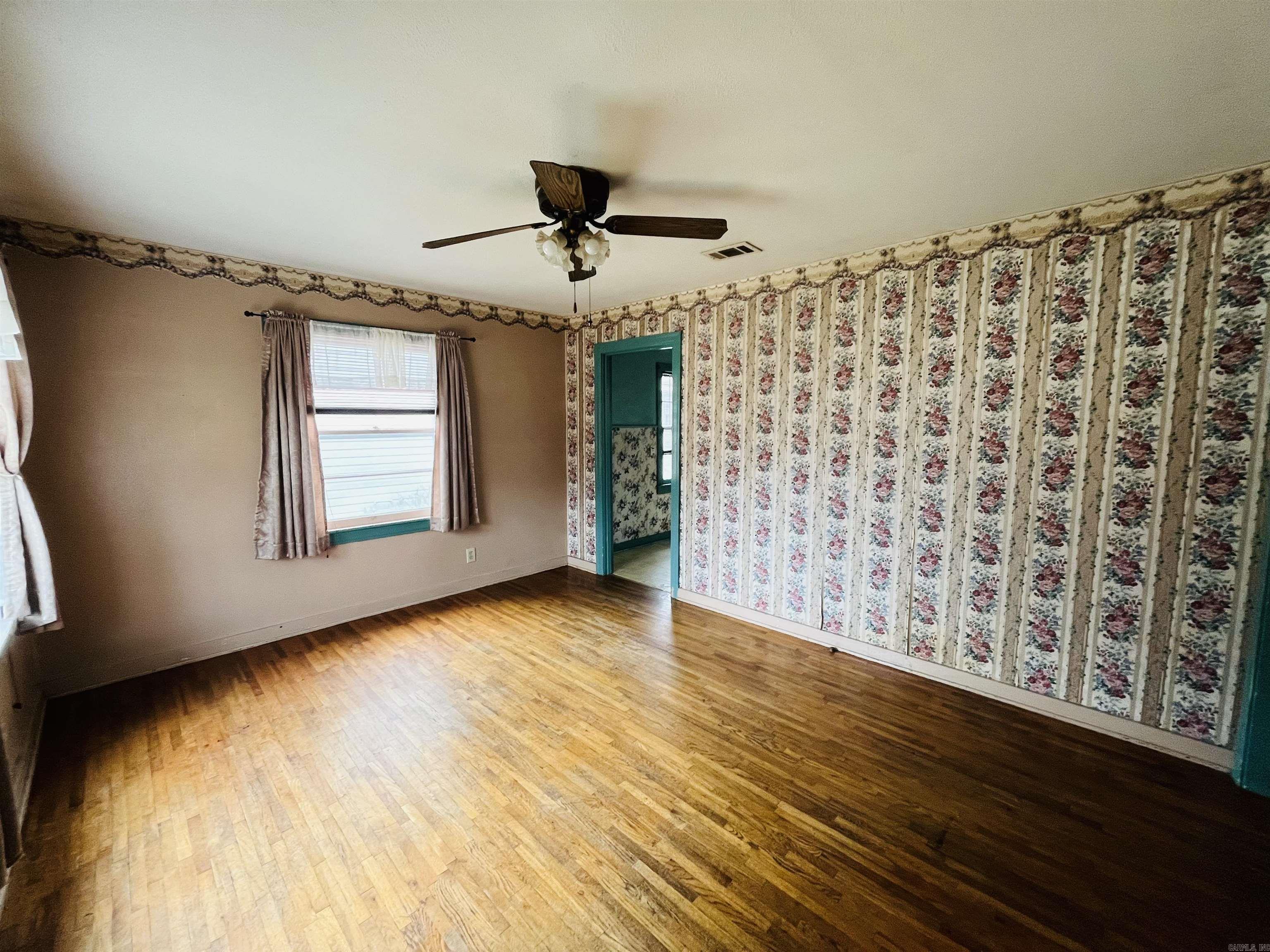 1310  McHenry  Malvern, AR