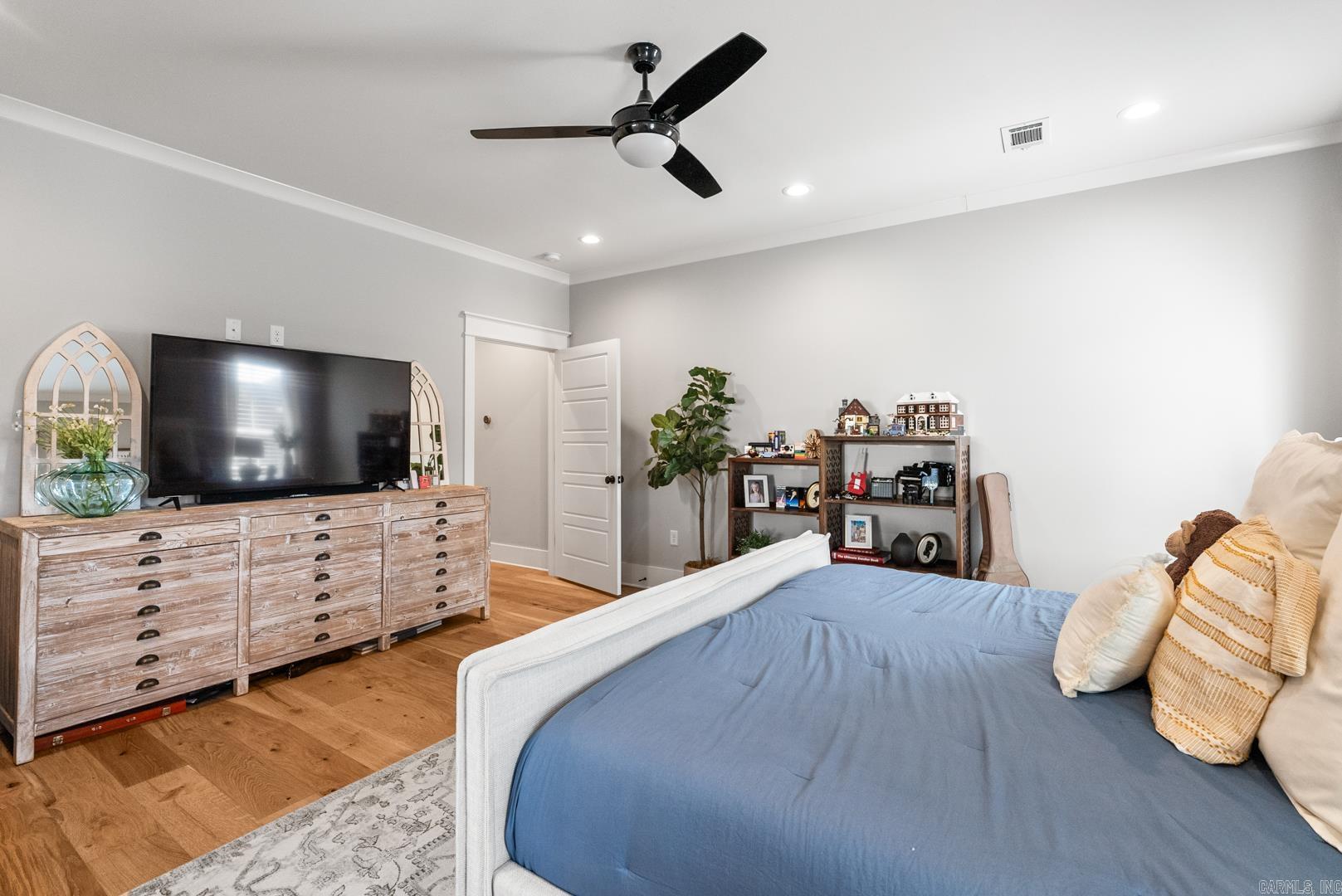 1675  Lainey  Conway, AR