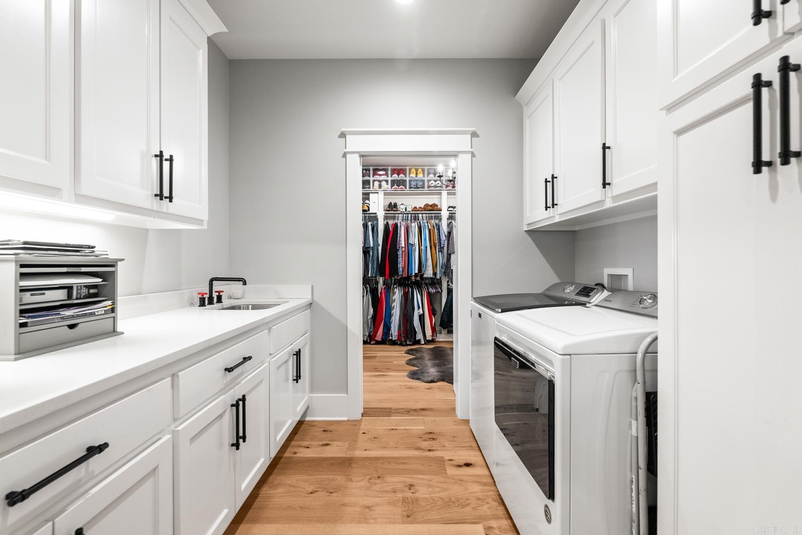 1675  Lainey  Conway, AR