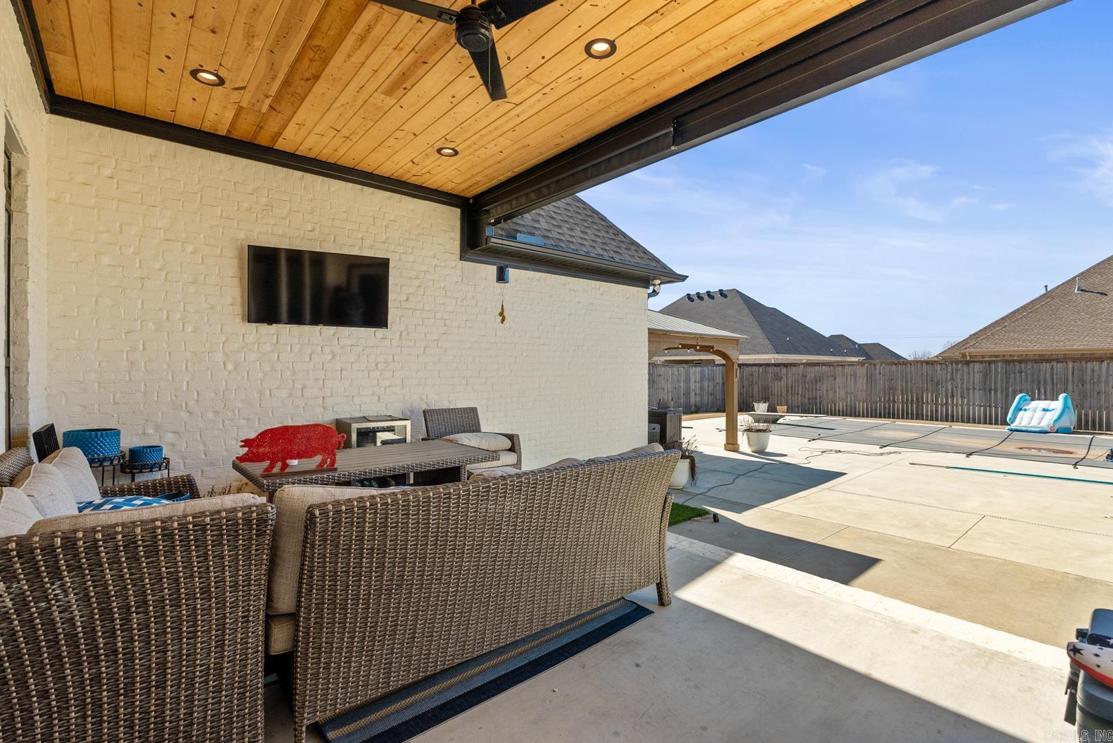 1675  Lainey  Conway, AR