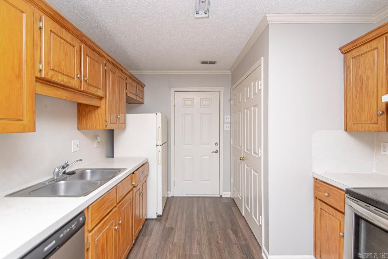 23  White Fox  Cabot, AR