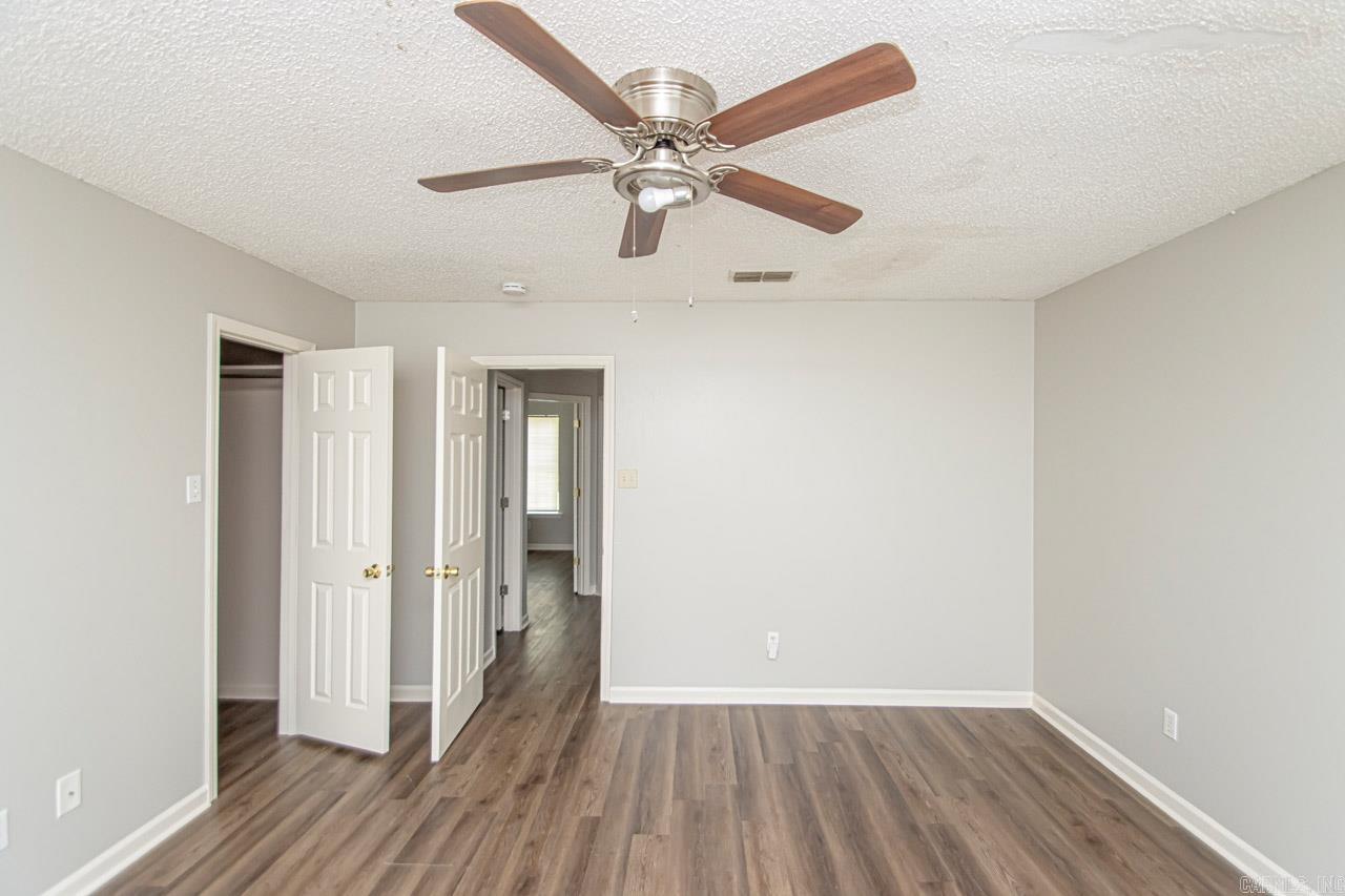 23  White Fox  Cabot, AR