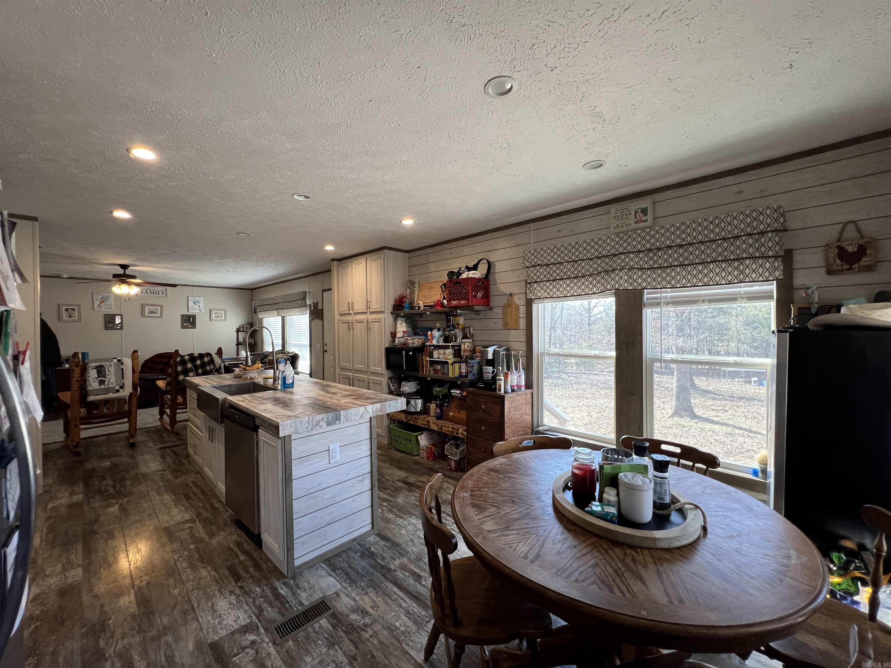 100  Stephens  Imboden, AR