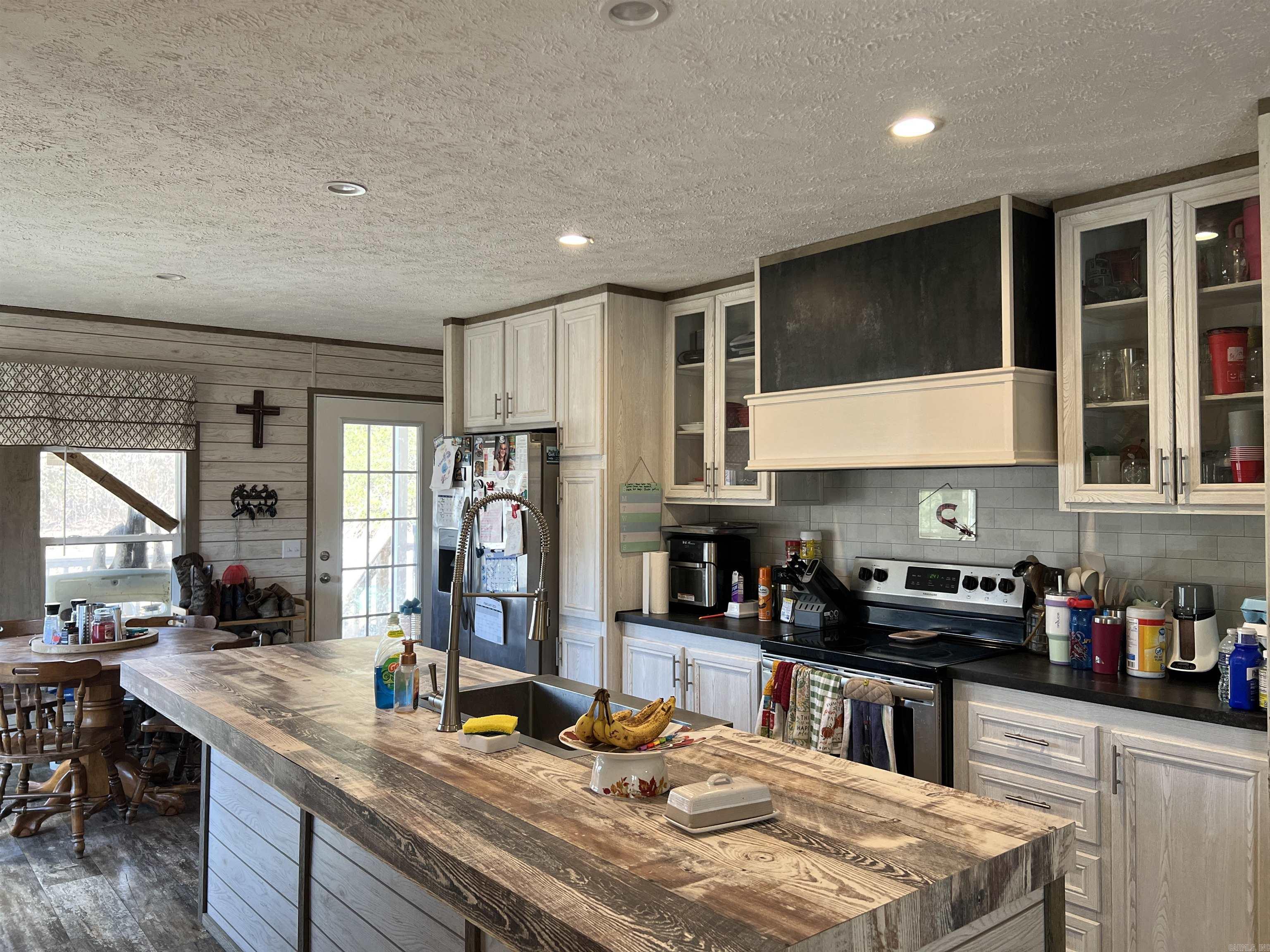 100  Stephens  Imboden, AR