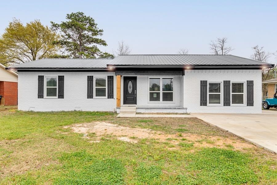 906 NW 6th  Walnut Ridge, AR