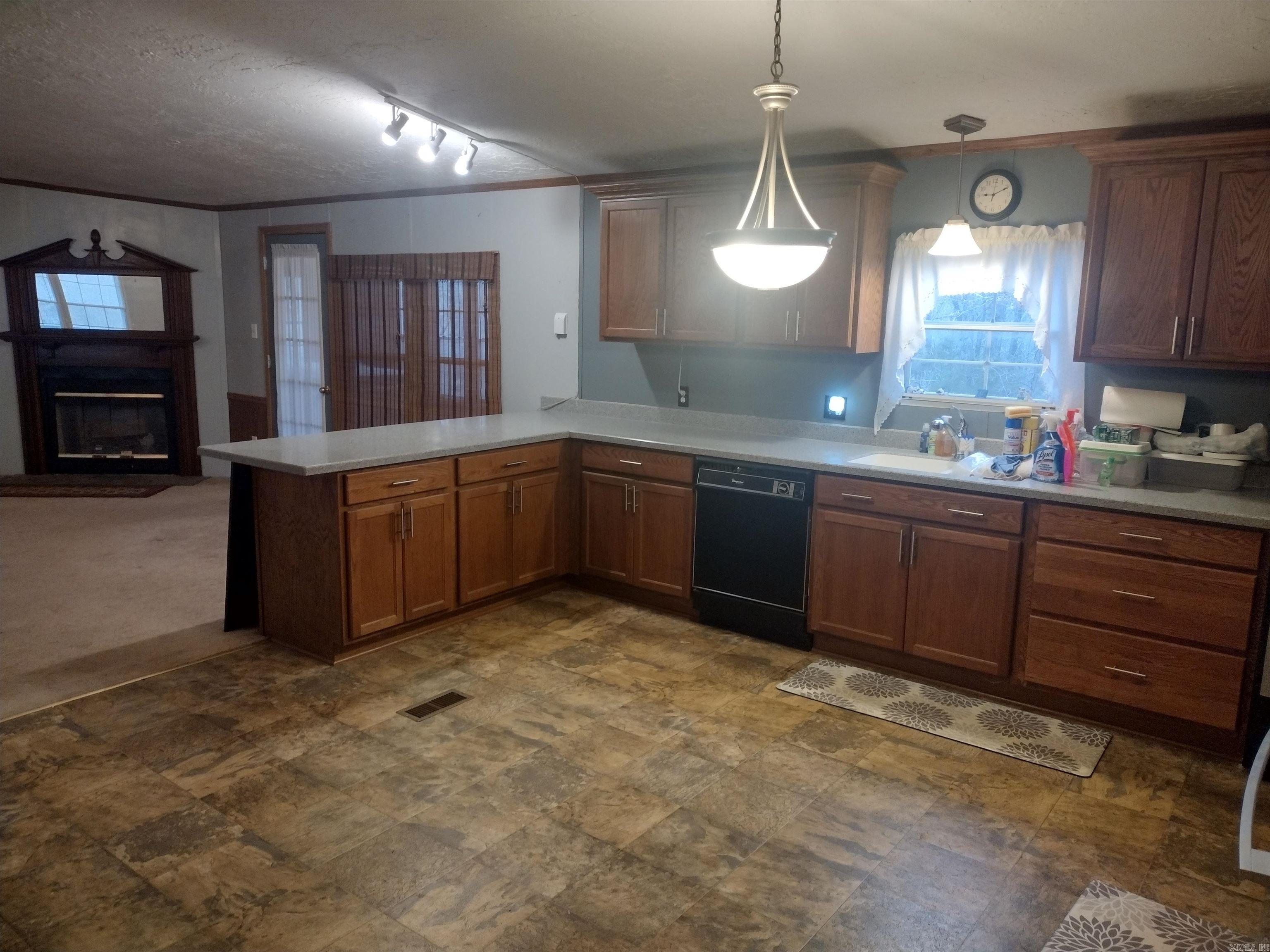 152  Wolf King Rd  Mountain View, AR