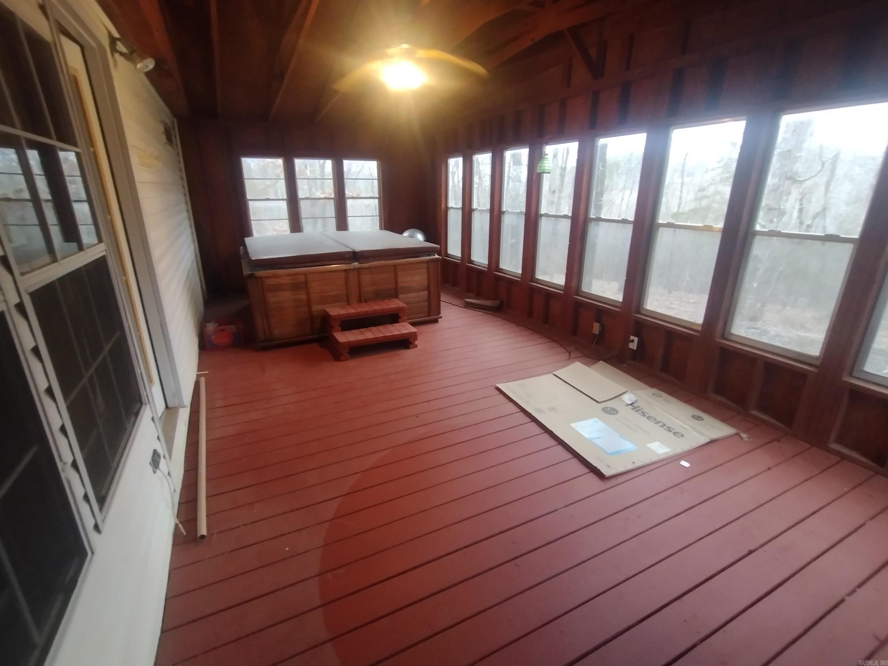 152  Wolf King Rd  Mountain View, AR