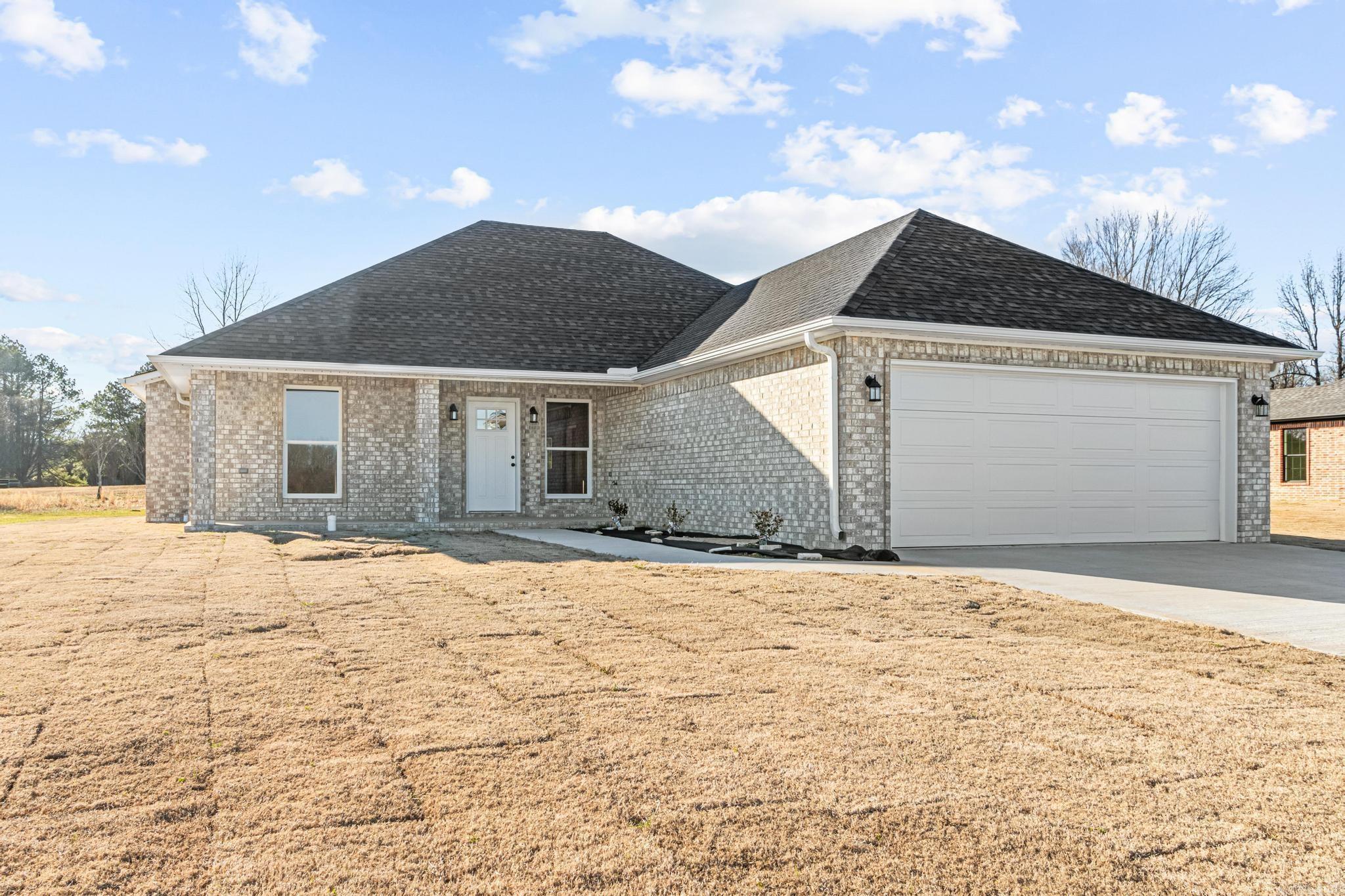 137 Raymond Drive Paragould, AR 72450